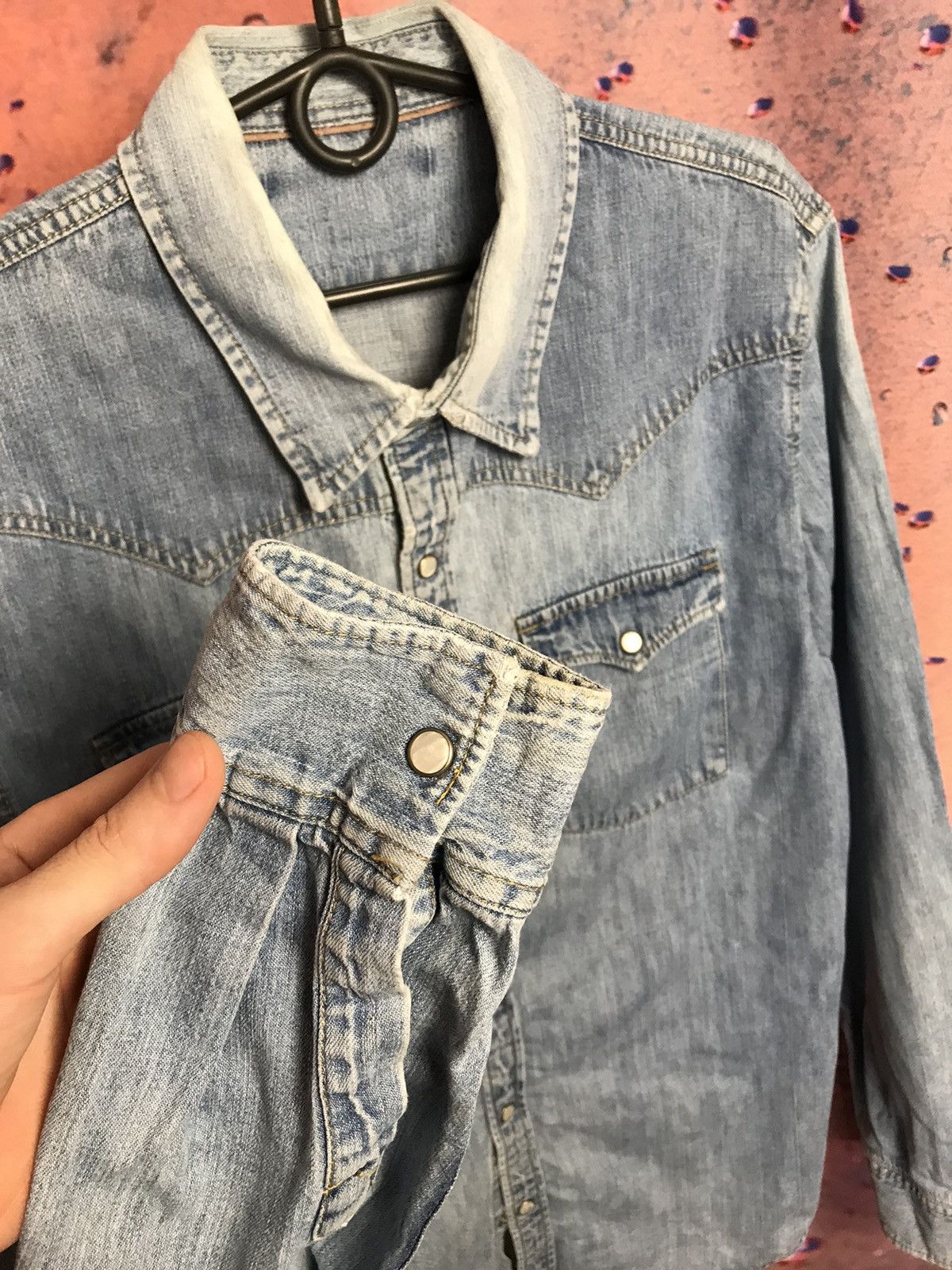 Levi's Vintage Clothing Vintage Levi’s streetwear denim shirt Size US L / EU 52-54 / 3 - 5 Thumbnail