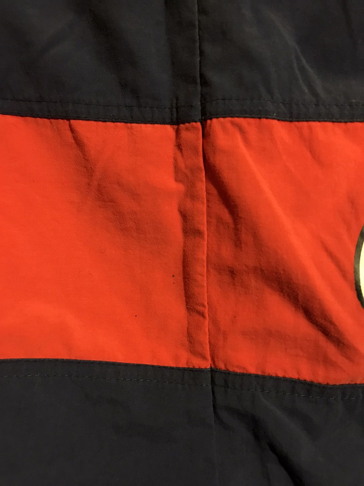 Vintage Vintage Nike streetwear big swoosh shorts Size US 34 / EU 50 - 3 Thumbnail