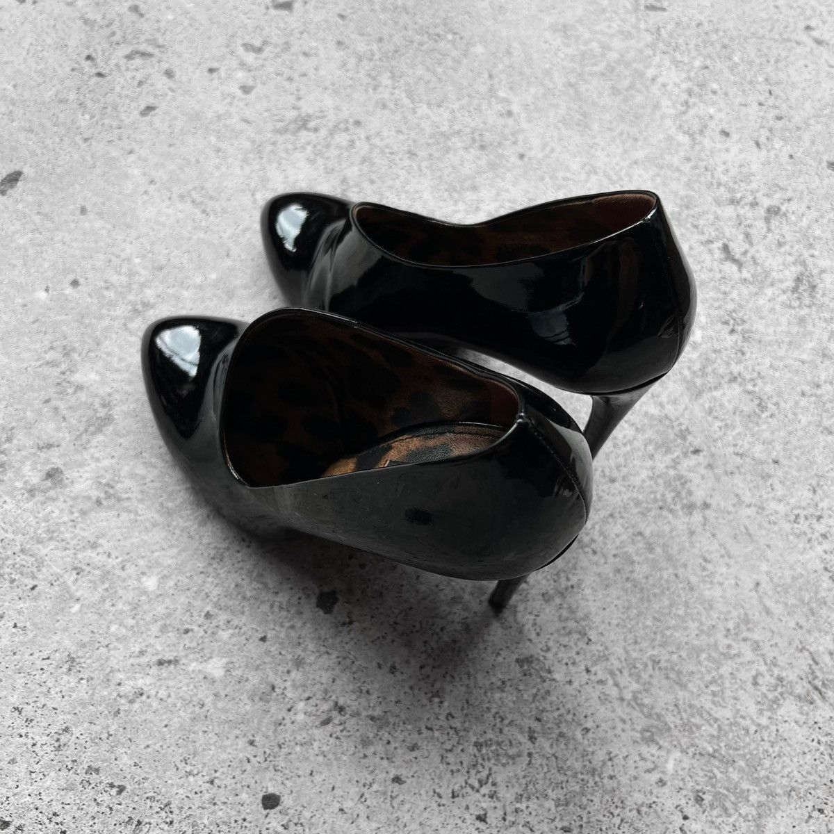 Designer × Dolce & Gabbana Dolce&Gabbana Black Asymmetrical Patent Leather High Heels Size US 9 / IT 39 - 5 Thumbnail