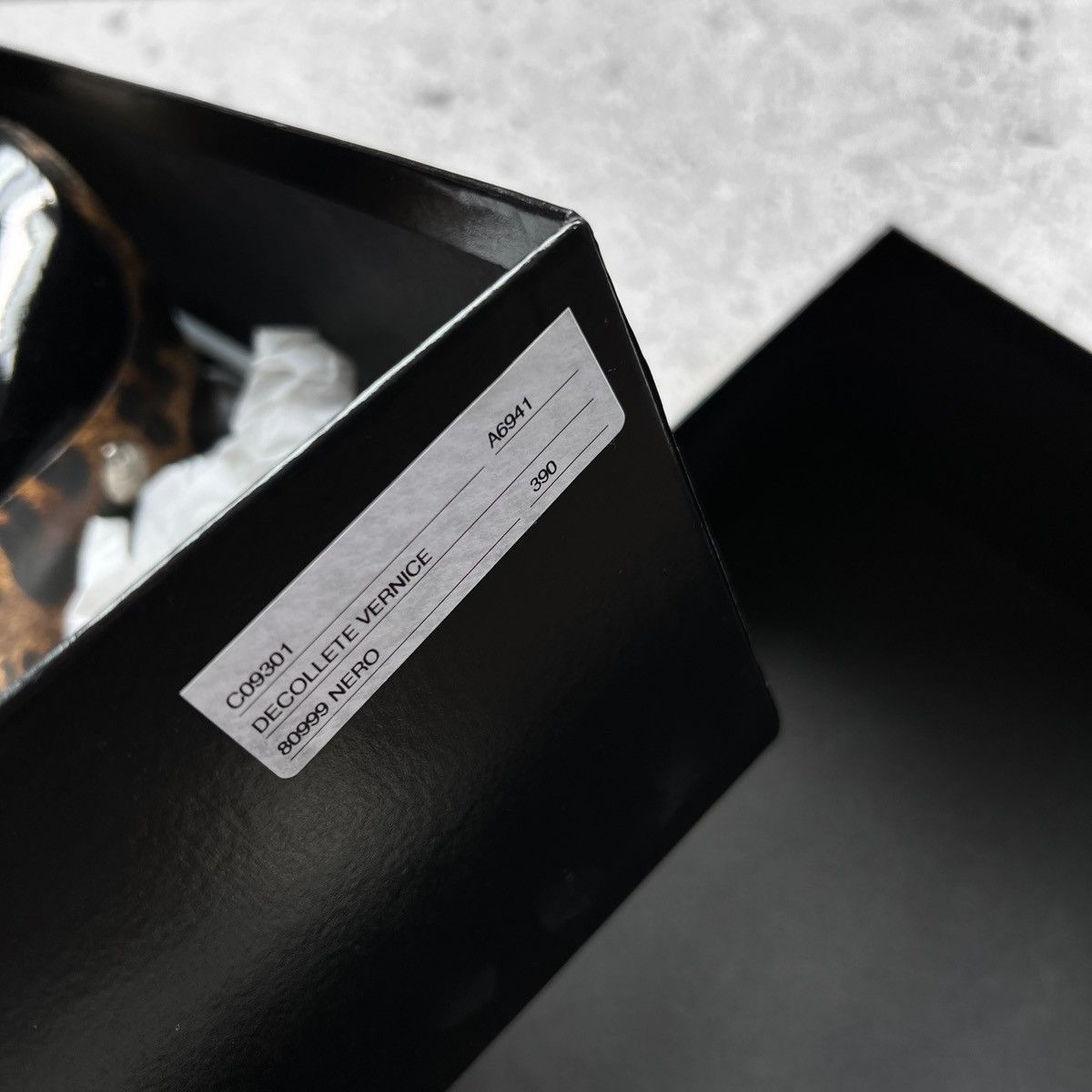 Designer × Dolce & Gabbana Dolce&Gabbana Black Asymmetrical Patent Leather High Heels Size US 9 / IT 39 - 16 Thumbnail