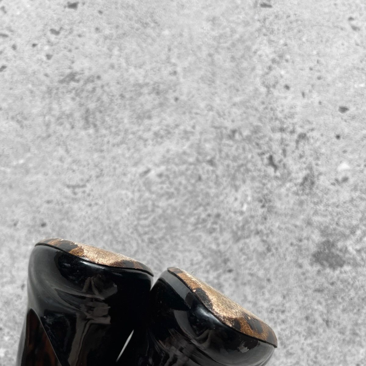 Designer × Dolce & Gabbana Dolce&Gabbana Black Asymmetrical Patent Leather High Heels Size US 9 / IT 39 - 11 Thumbnail