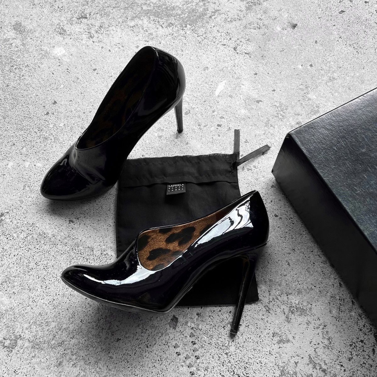 Designer × Dolce & Gabbana Dolce&Gabbana Black Asymmetrical Patent Leather High Heels Size US 9 / IT 39 - 2 Thumbnail