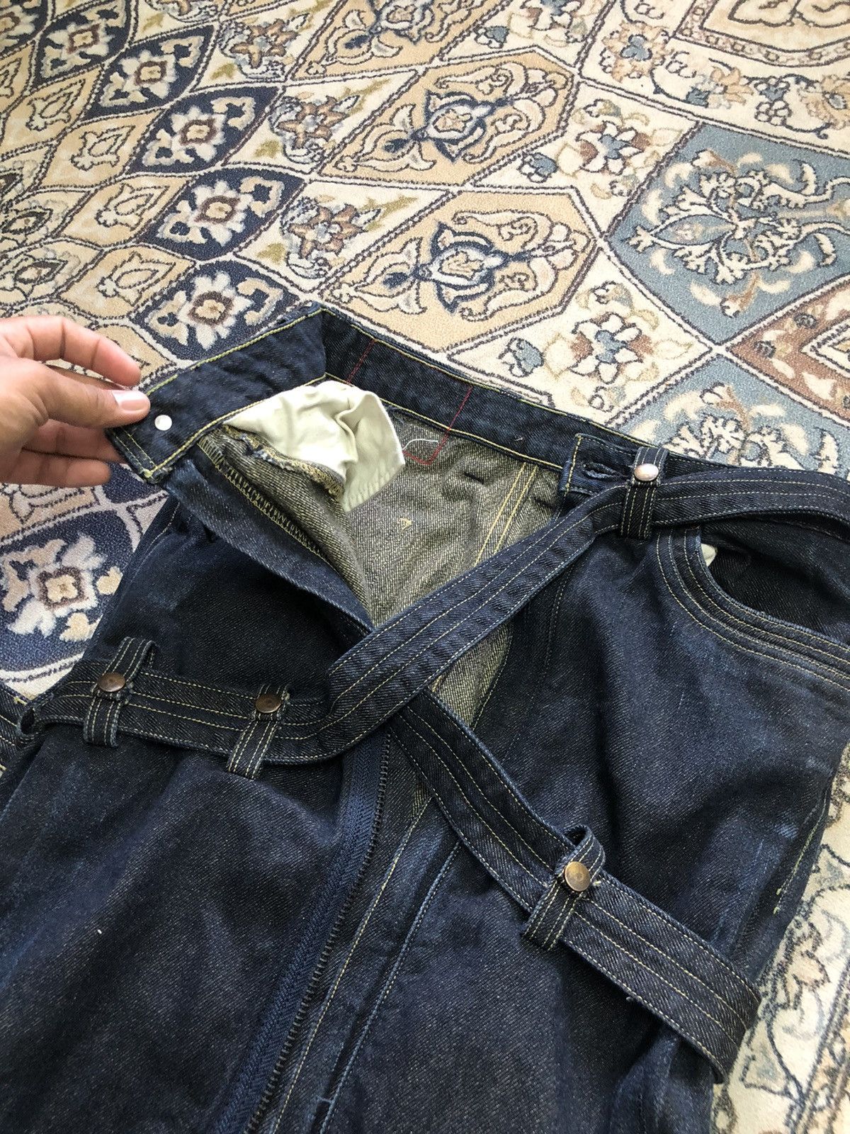 Levi's Vintage Levis Red Bondage Punk Denim Mini Skirt Size 27" / US 4 / IT 40 - 8 Thumbnail