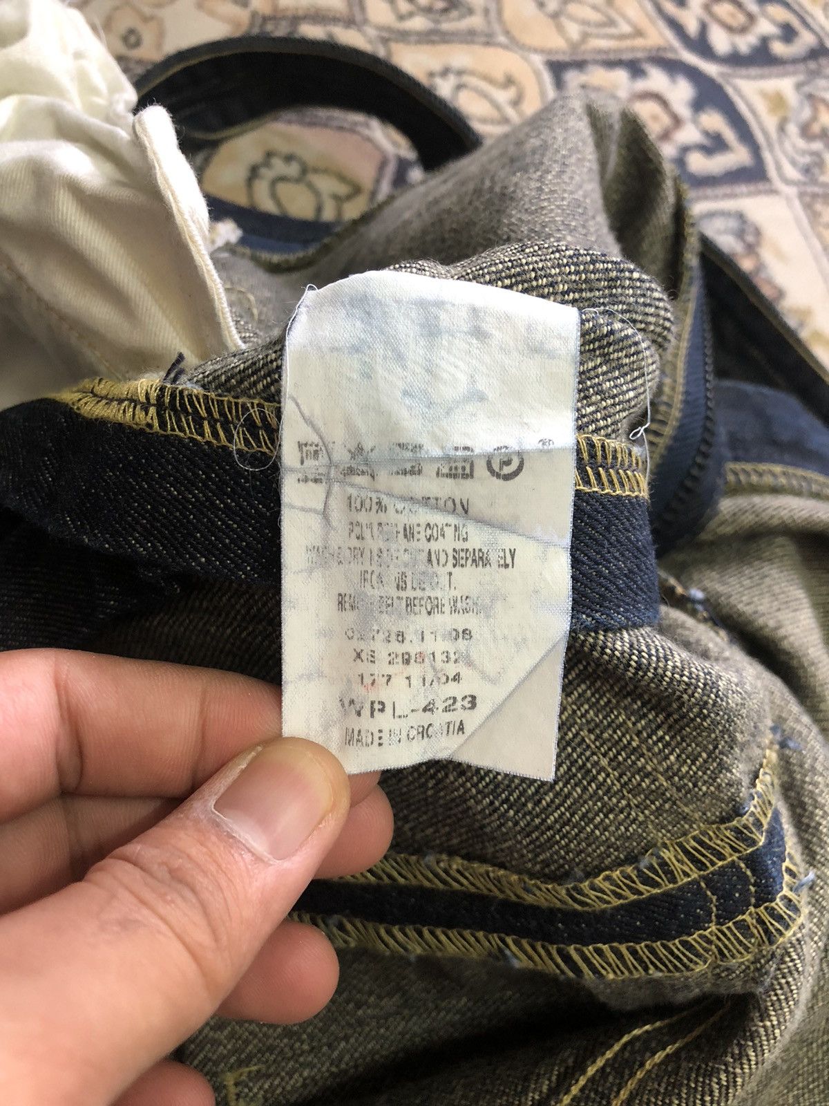 Levi's Vintage Levis Red Bondage Punk Denim Mini Skirt Size 27" / US 4 / IT 40 - 19 Thumbnail
