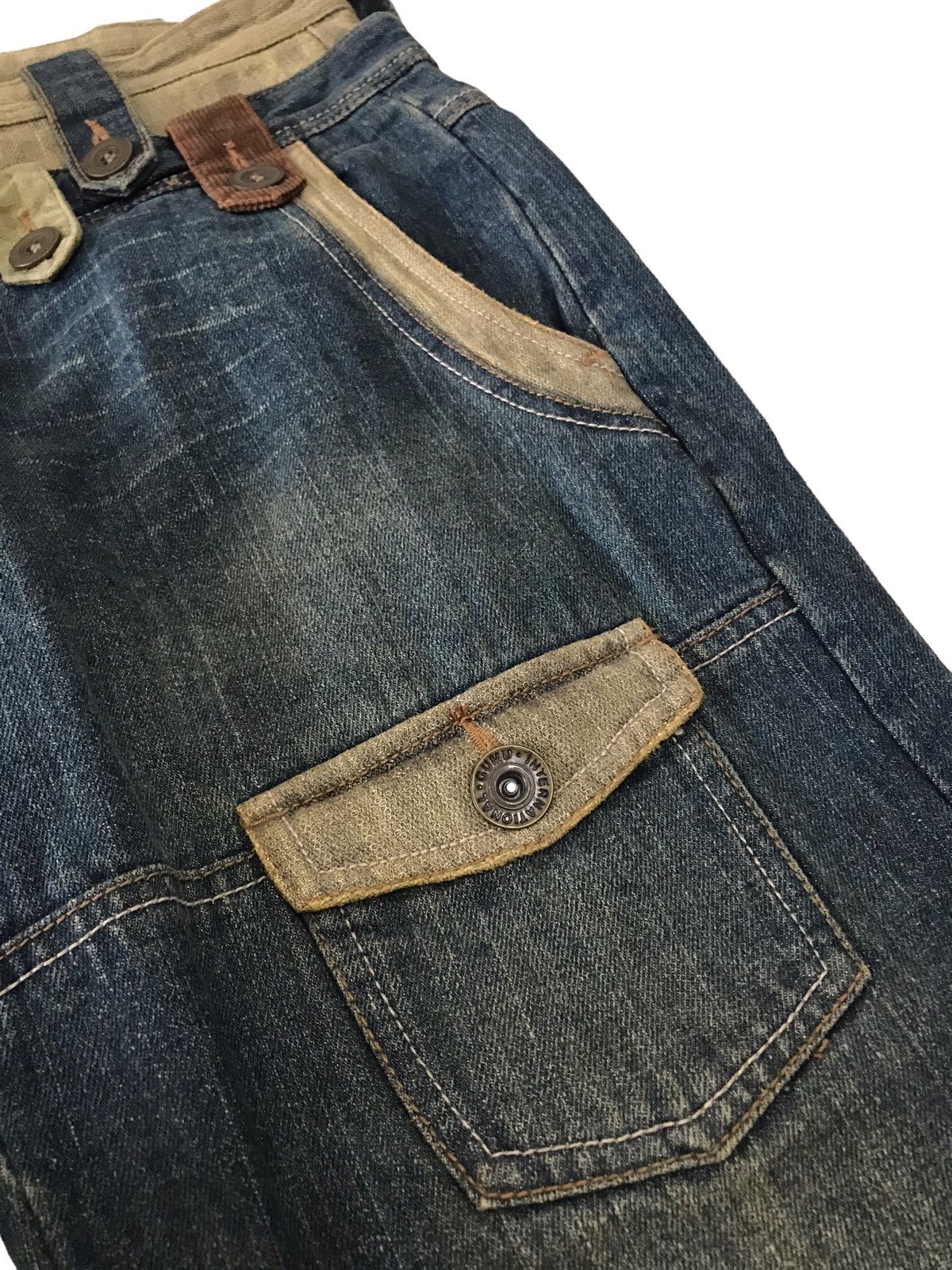 Japanese Brand Multi Pocket by Gumu Intl Bondage Baggy Denim Jeans Size US 30 / EU 46 - 10 Thumbnail