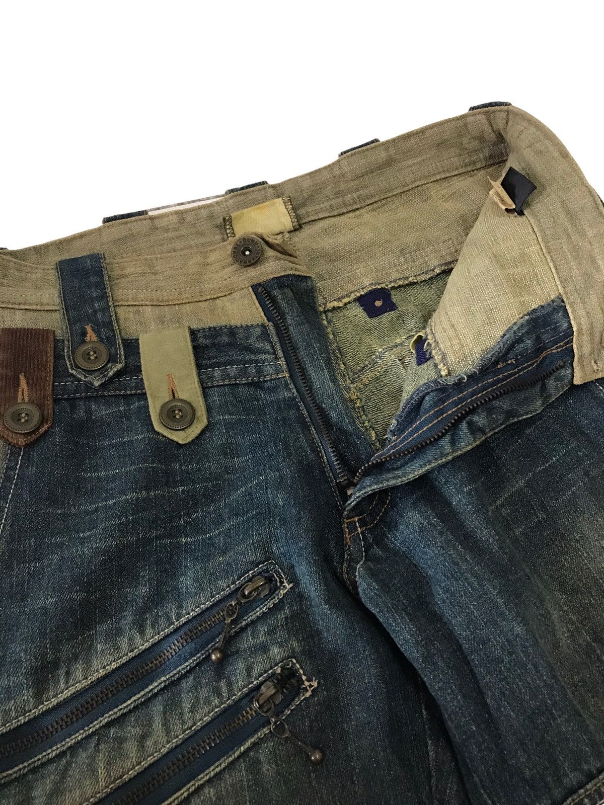 Japanese Brand Multi Pocket by Gumu Intl Bondage Baggy Denim Jeans Size US 30 / EU 46 - 11 Thumbnail