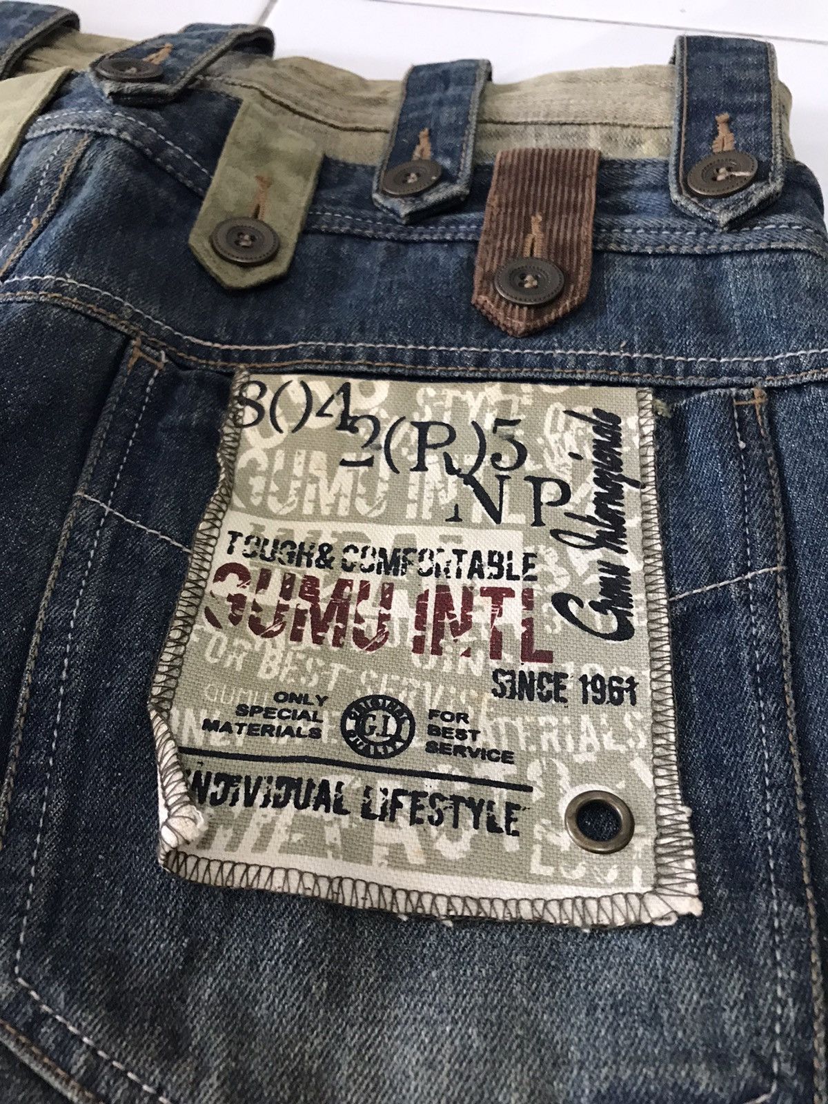 Japanese Brand Multi Pocket by Gumu Intl Bondage Baggy Denim Jeans Size US 30 / EU 46 - 21 Thumbnail