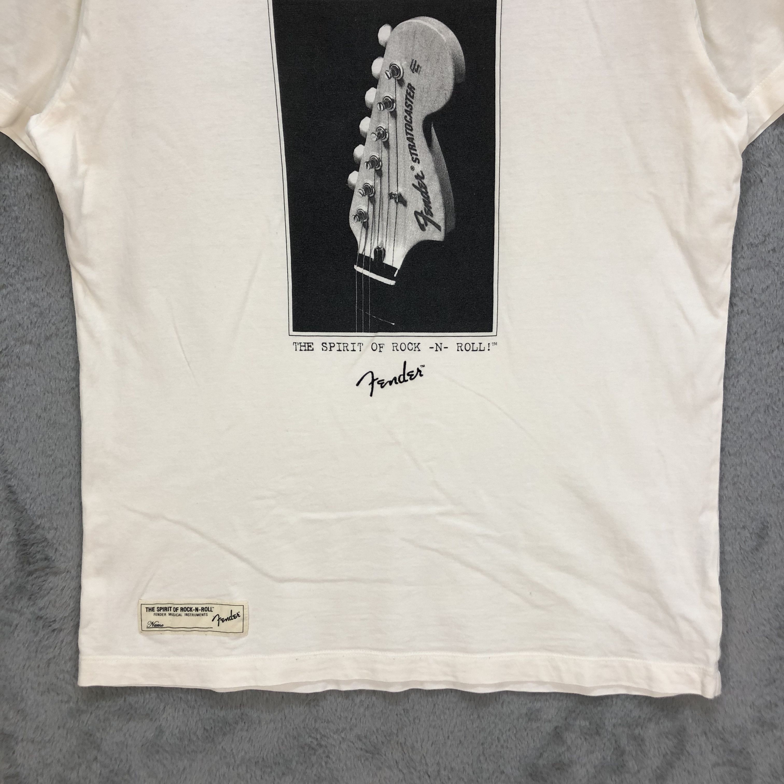 Uniqlo Fender - The Spirit Of Rock N Roll T Shirts #6446-67 Size US M / EU 48-50 / 2 - 4 Thumbnail