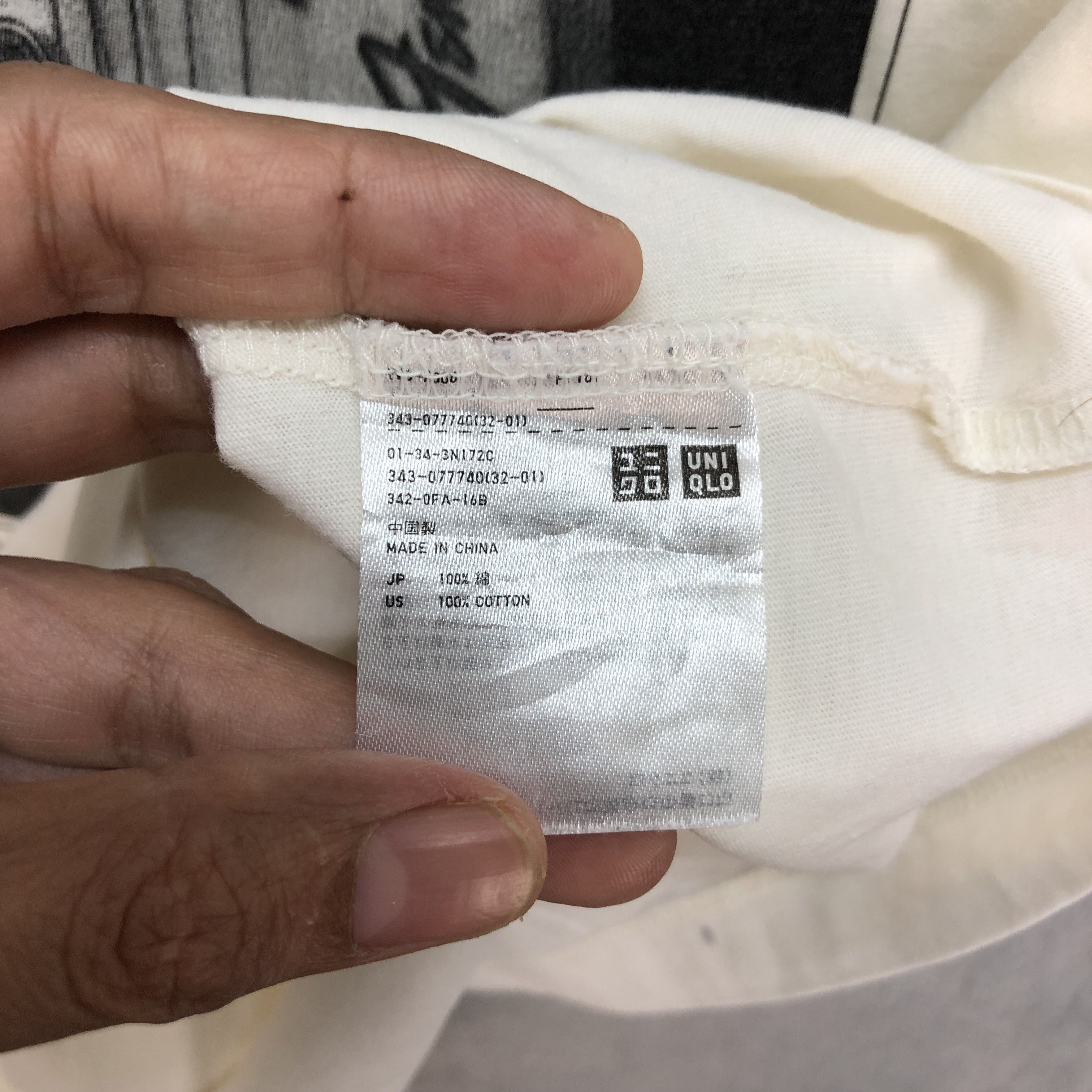 Uniqlo Fender - The Spirit Of Rock N Roll T Shirts #6446-67 Size US M / EU 48-50 / 2 - 9 Thumbnail