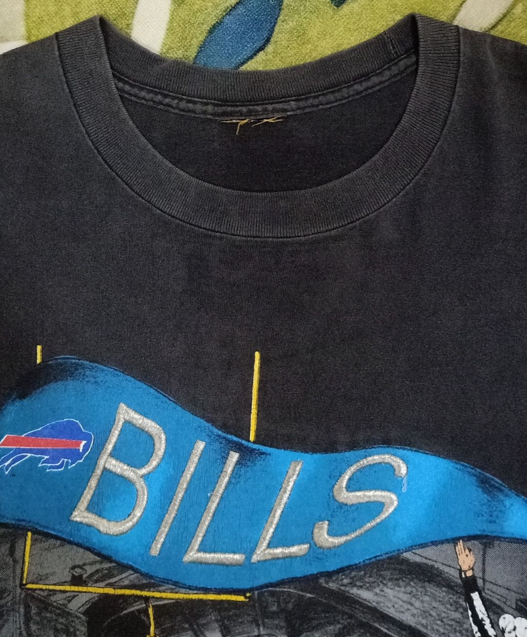 NFL × Nutmeg × Vintage Vintage 90s NFL Buffalo Bills T-shirt Size US L / EU 52-54 / 3 - 11 Thumbnail