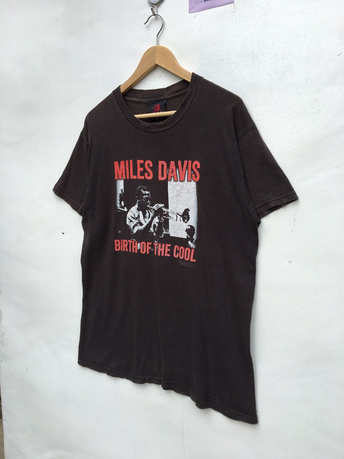 Band Tees Vintage 2001 Miles Davis Signature Birth of The Cool Tshirt Size US M / EU 48-50 / 2 - 3 Thumbnail