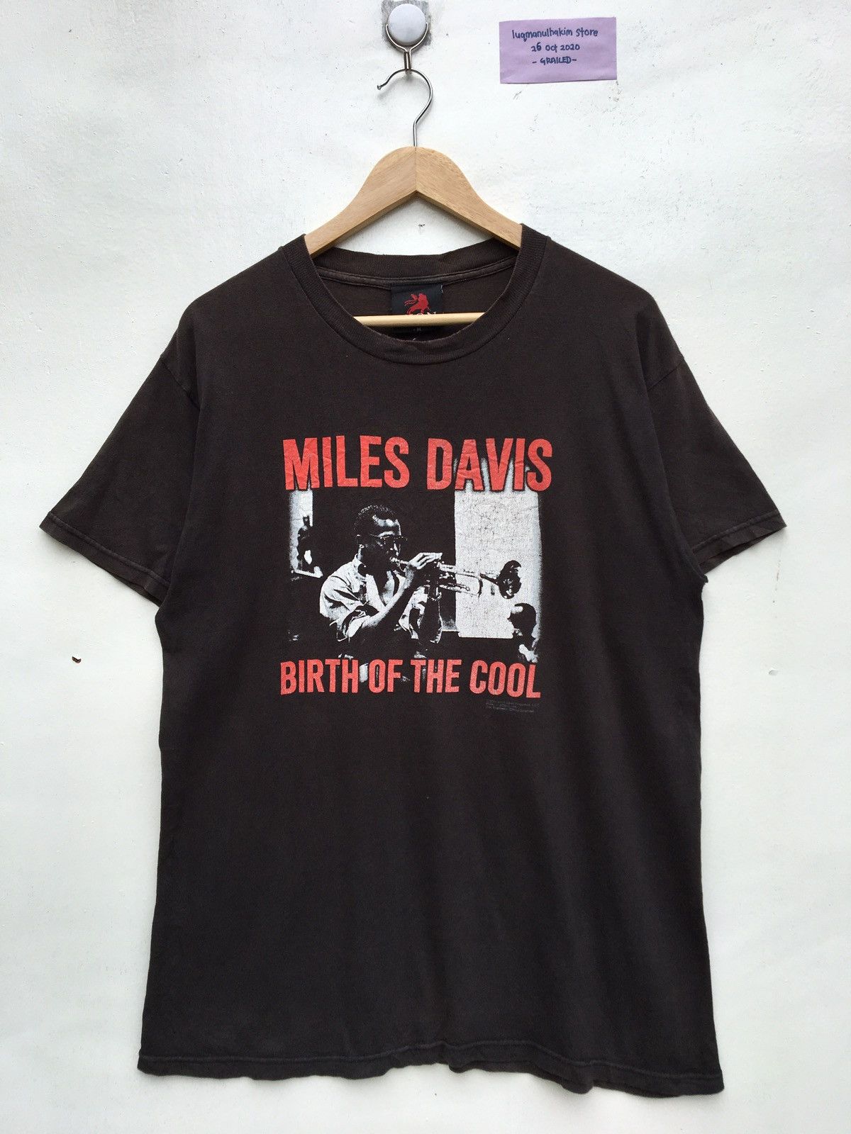 Band Tees Vintage 2001 Miles Davis Signature Birth of The Cool Tshirt Size US M / EU 48-50 / 2 - 2 Thumbnail