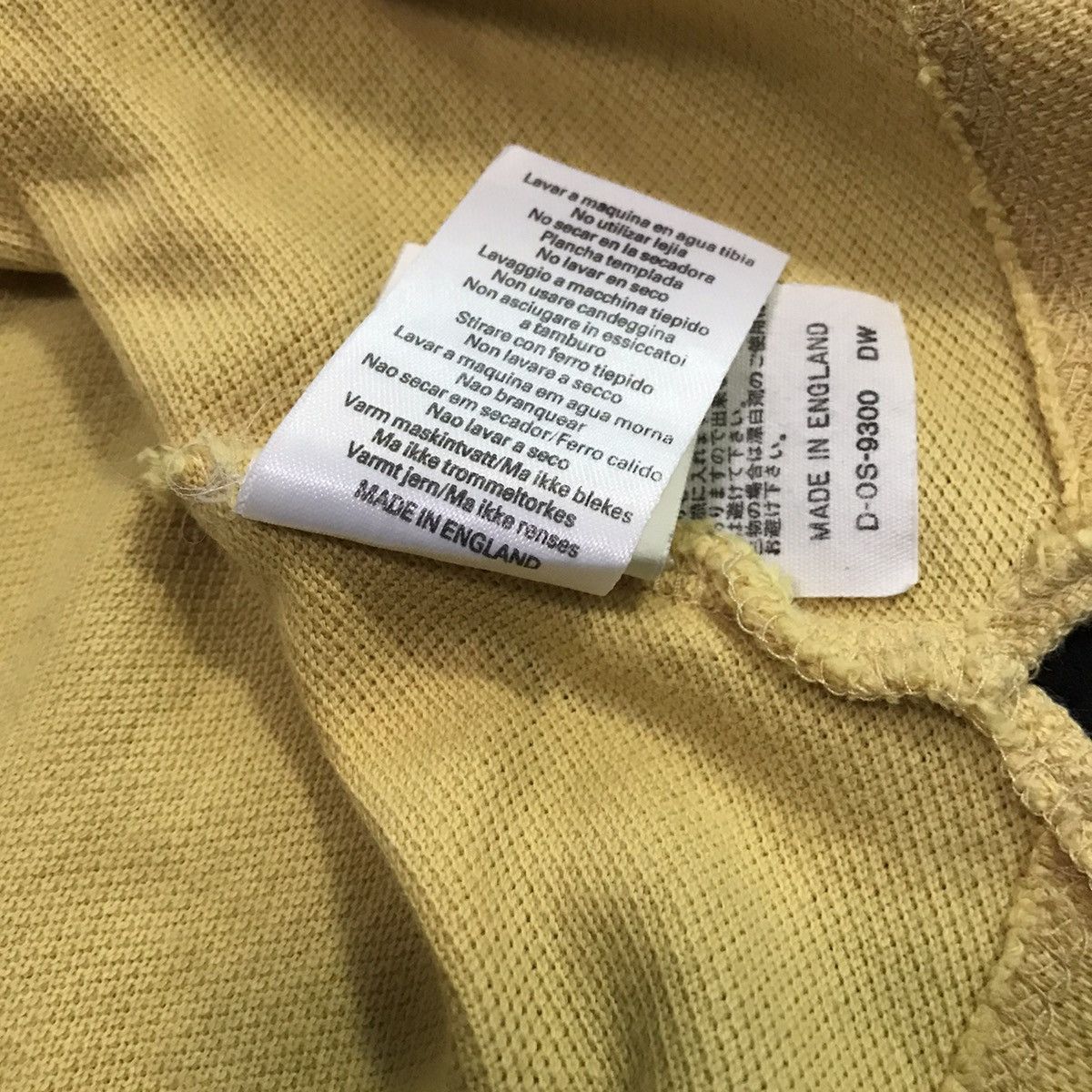 Burberry Vtg Burberrys Brit Yellow Polo Shirt Made In England Size US L / EU 52-54 / 3 - 7 Thumbnail