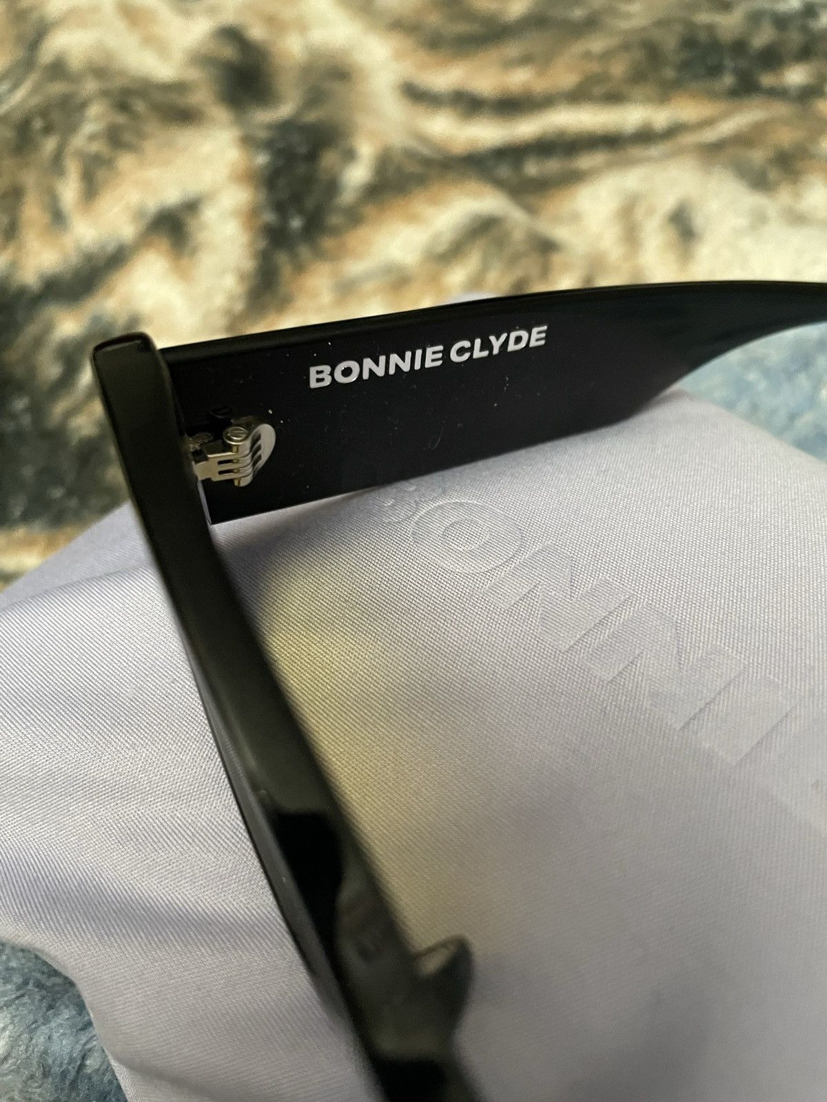 Bonnie Clyde *LAST DROP* Bonnie Clyde off white sunglasses Size ONE SIZE - 4 Thumbnail