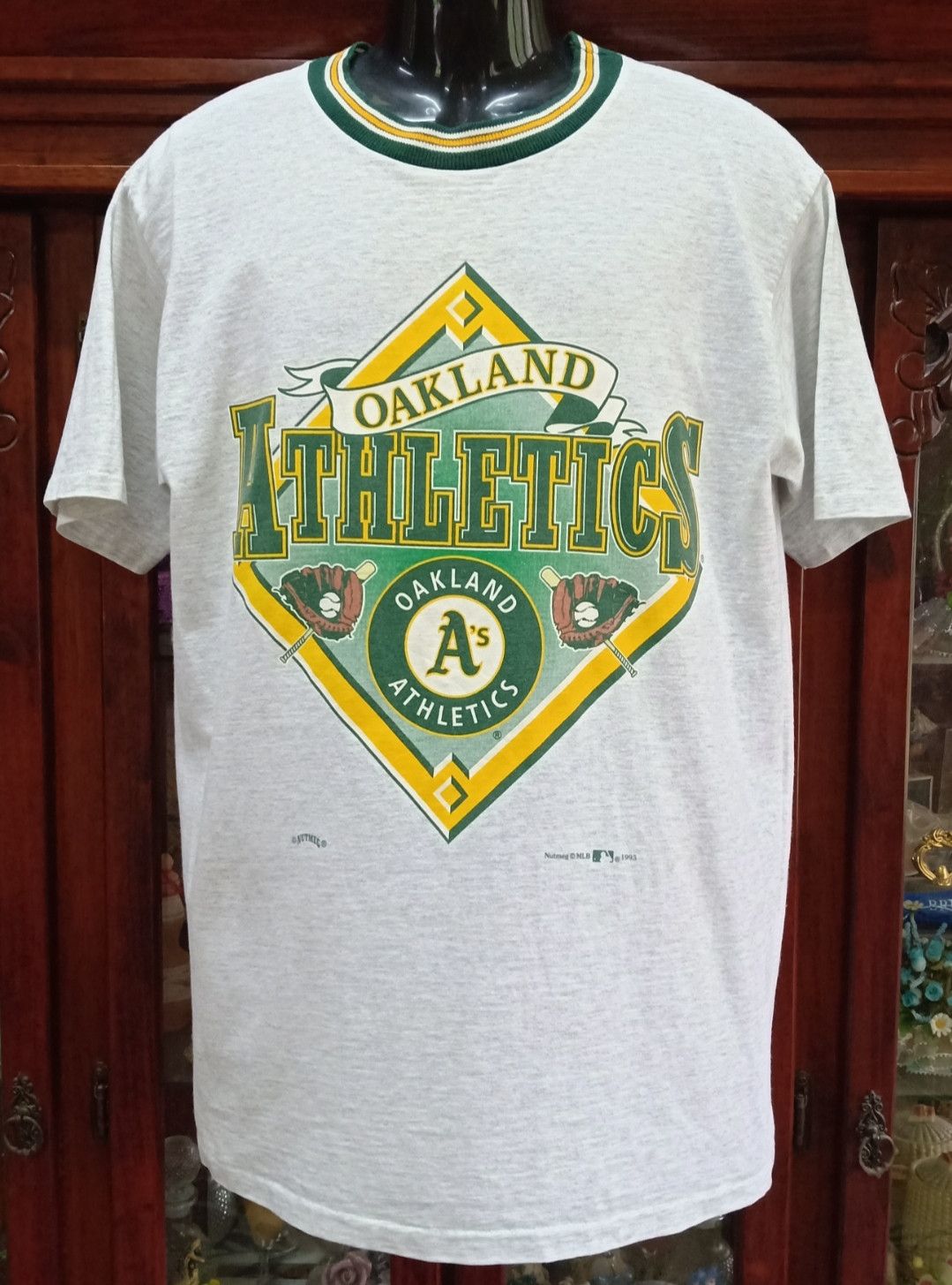 MLB × Nutmeg × Vintage Vintage 90s MLB A's Oakland Athletics T-shirt Size US L / EU 52-54 / 3 - 1 Thumbnail
