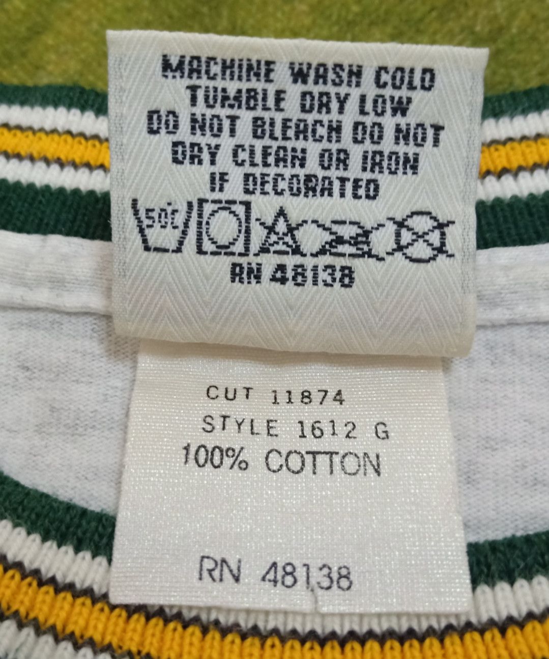 MLB × Nutmeg × Vintage Vintage 90s MLB A's Oakland Athletics T-shirt Size US L / EU 52-54 / 3 - 13 Thumbnail