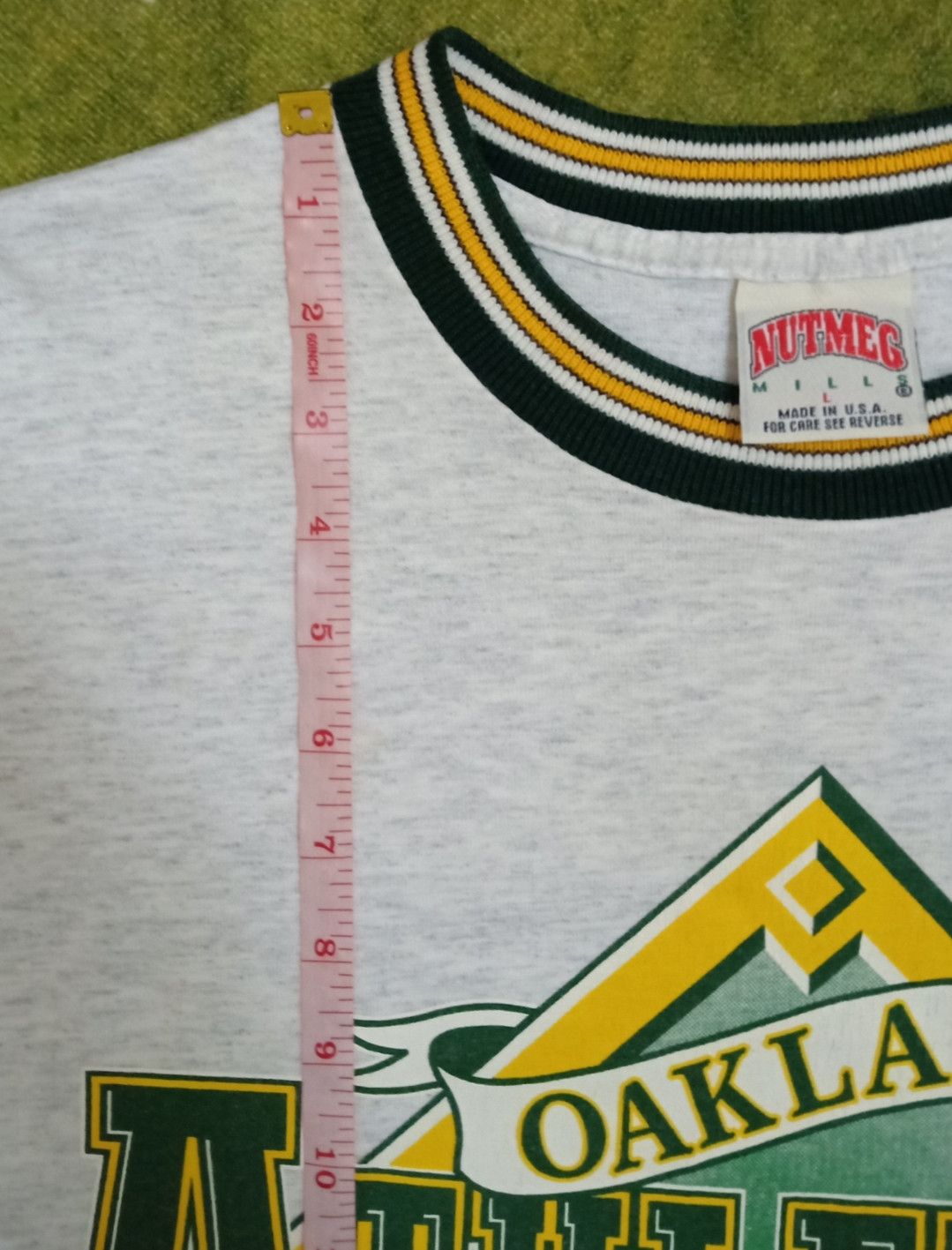 MLB × Nutmeg × Vintage Vintage 90s MLB A's Oakland Athletics T-shirt Size US L / EU 52-54 / 3 - 18 Thumbnail