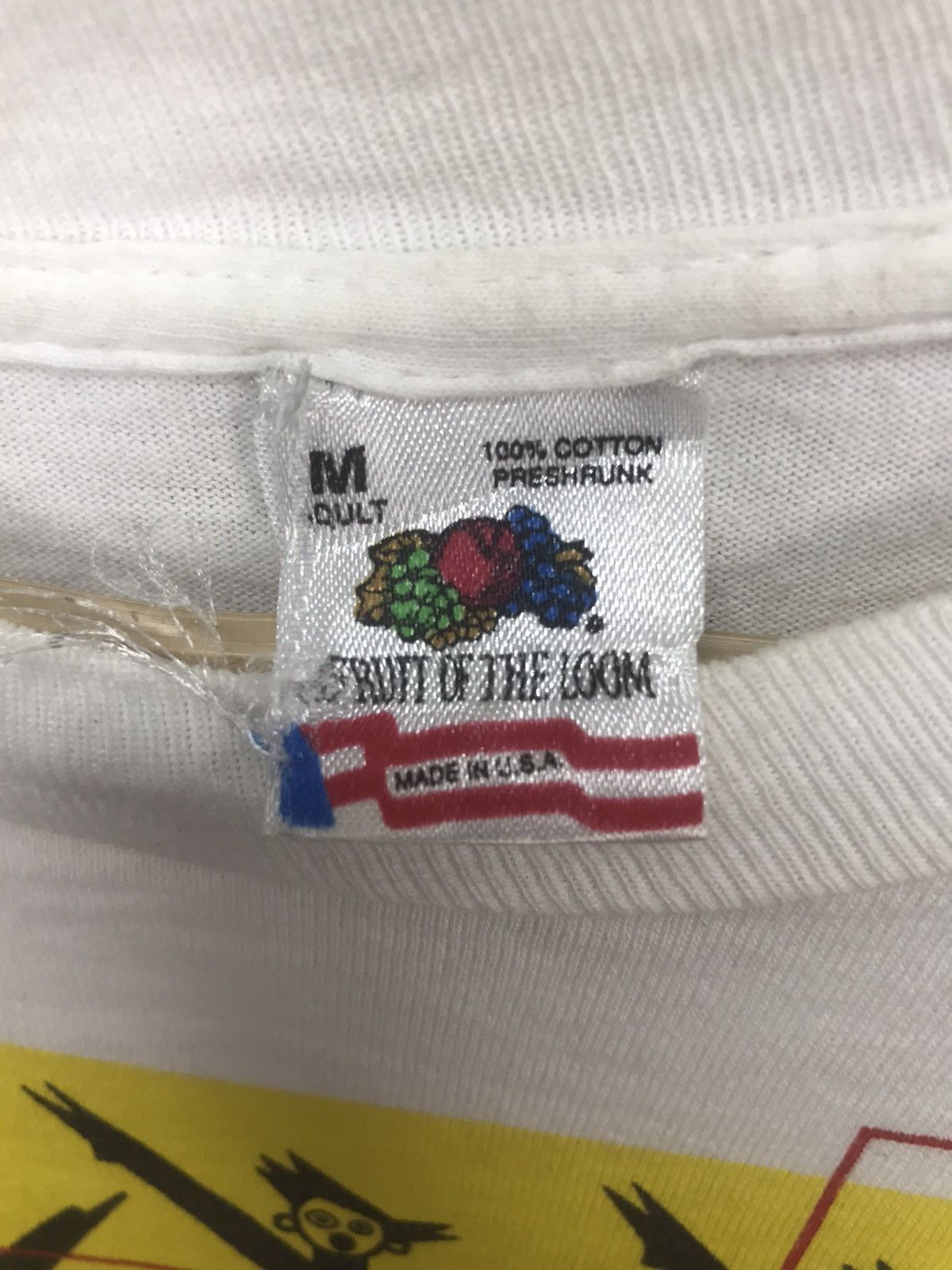 Fruit Of The Loom × Vintage Vintage kid’s printed tshirt by fruit of the loom Size US M / EU 48-50 / 2 - 4 Thumbnail