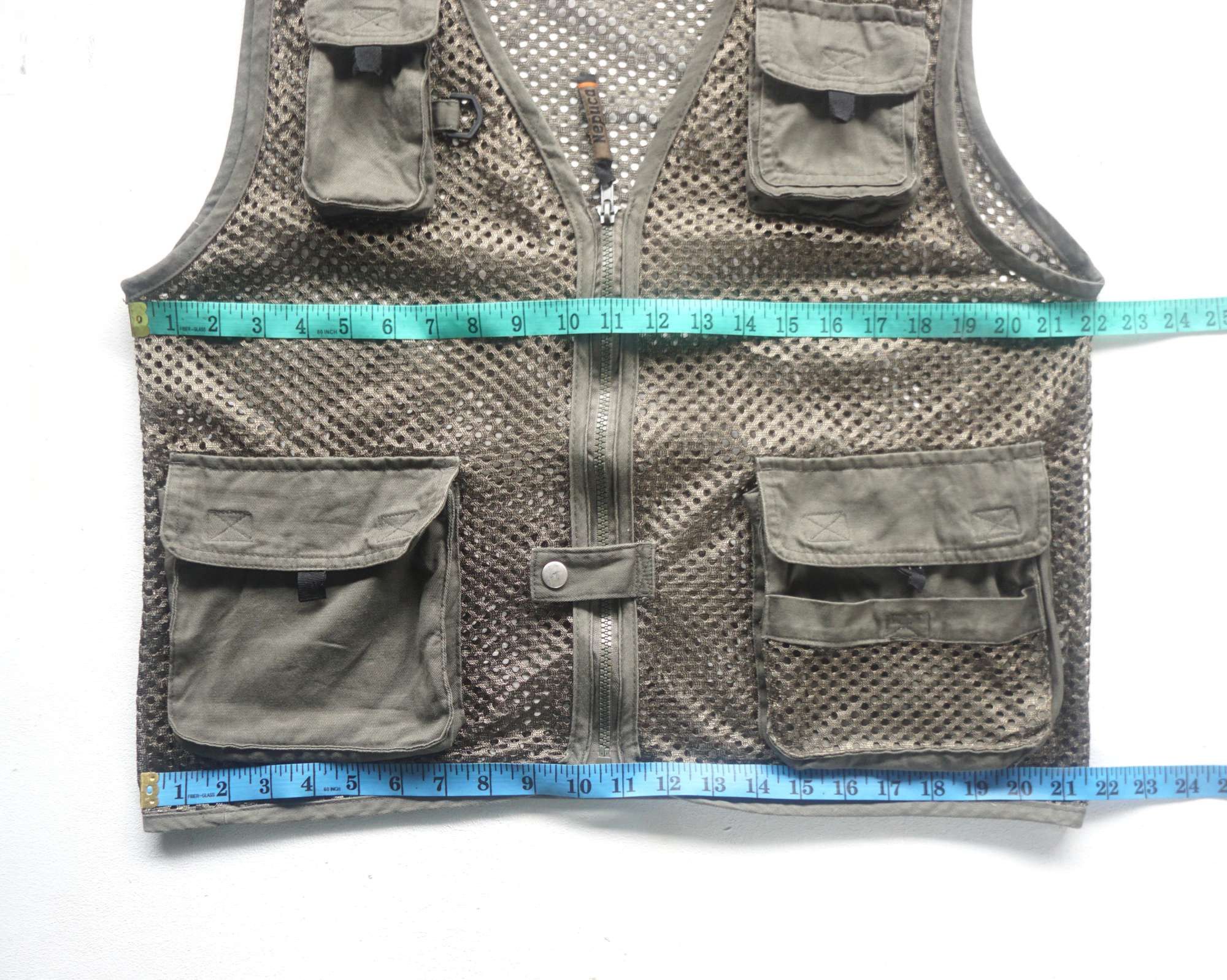 Japanese Brand NEPUCA Army Green Mesh Multi Pockets Tactical Vest Size US XL / EU 56 / 4 - 10 Thumbnail