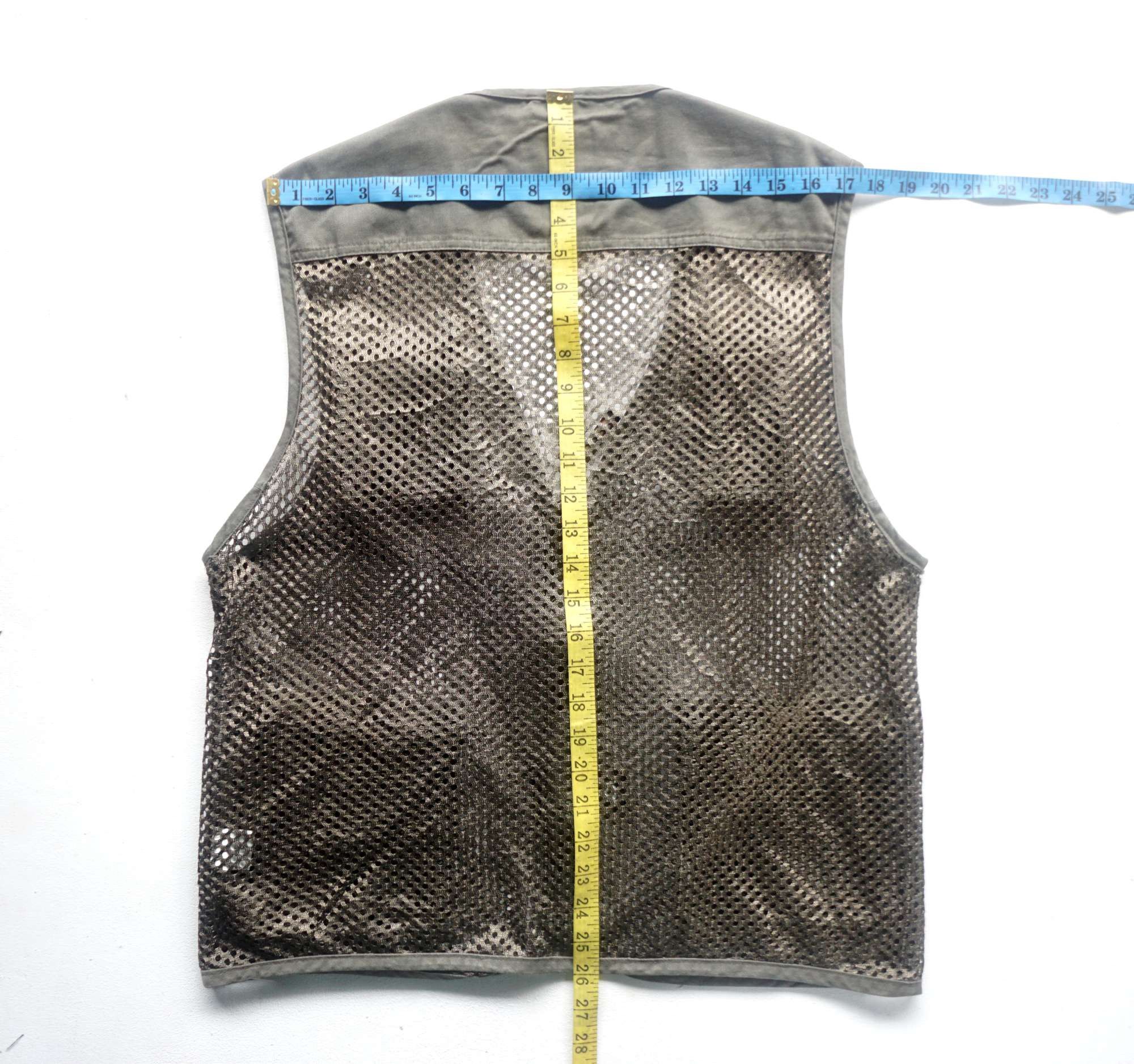 Japanese Brand NEPUCA Army Green Mesh Multi Pockets Tactical Vest Size US XL / EU 56 / 4 - 11 Thumbnail