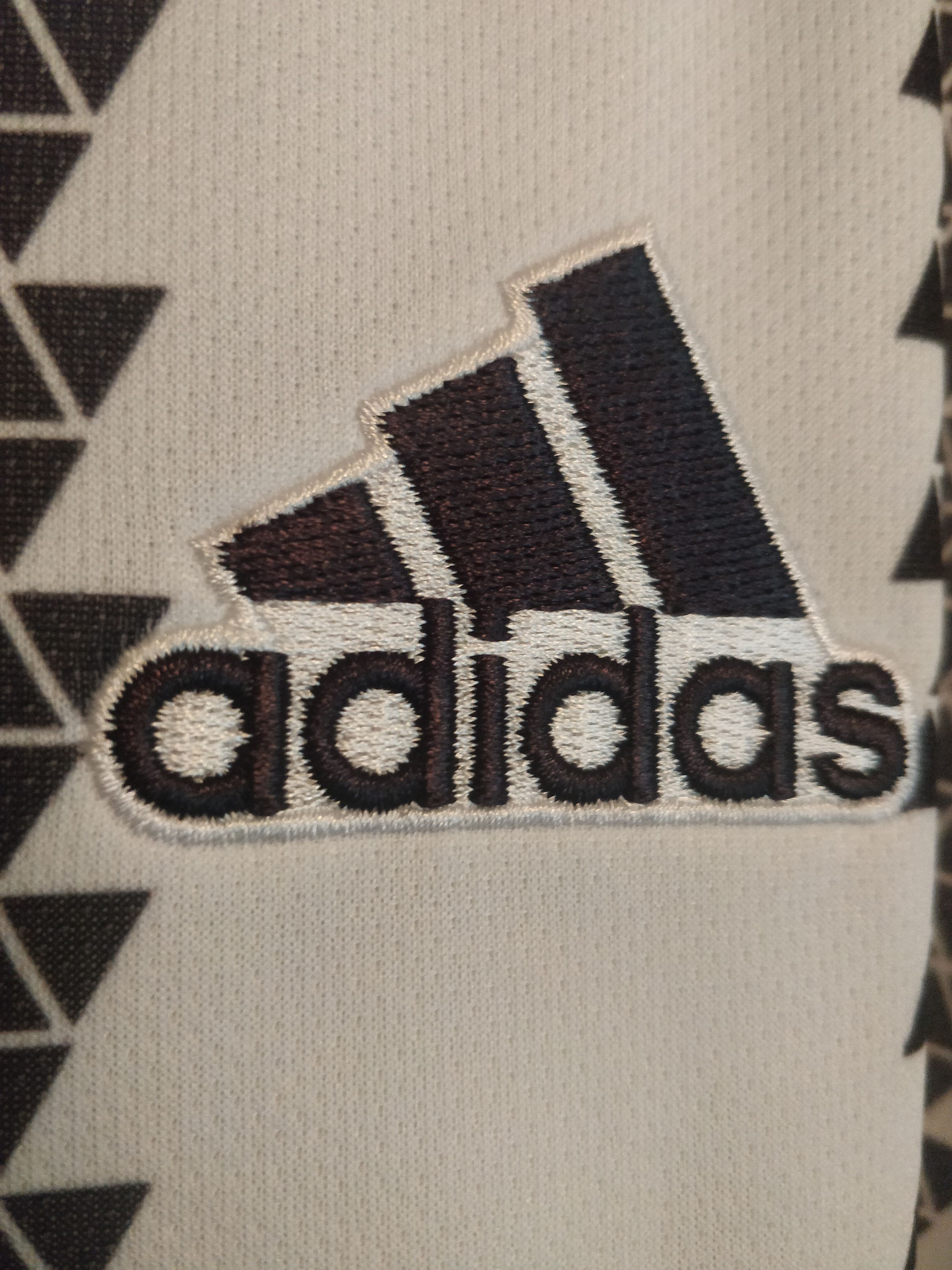 Adidas Juventus BNWT 2022 Home Jersey Adidas Size US L / EU 52-54 / 3 - 6 Thumbnail