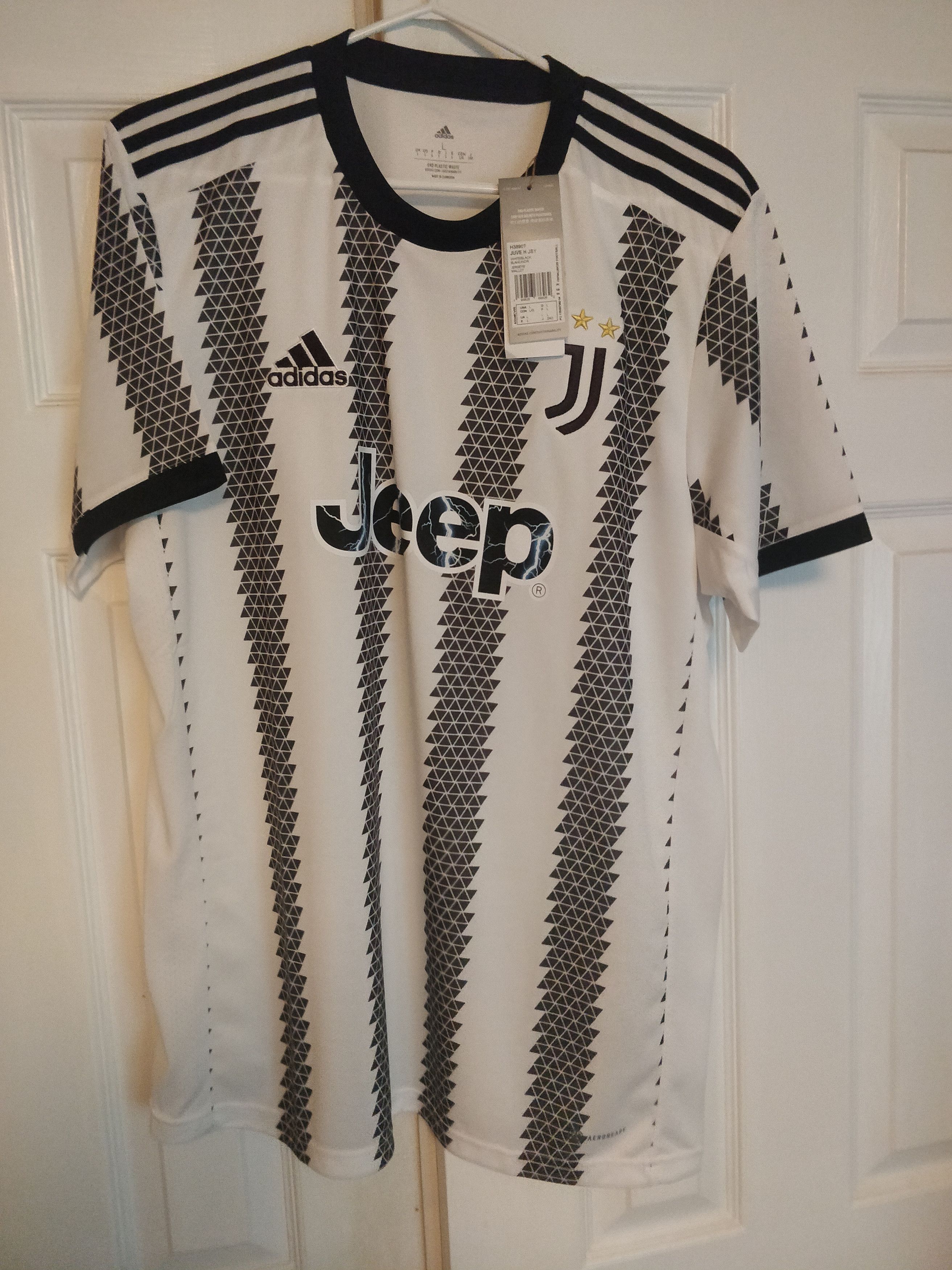 Juventus BNWT 2022 Home Jersey Adidas