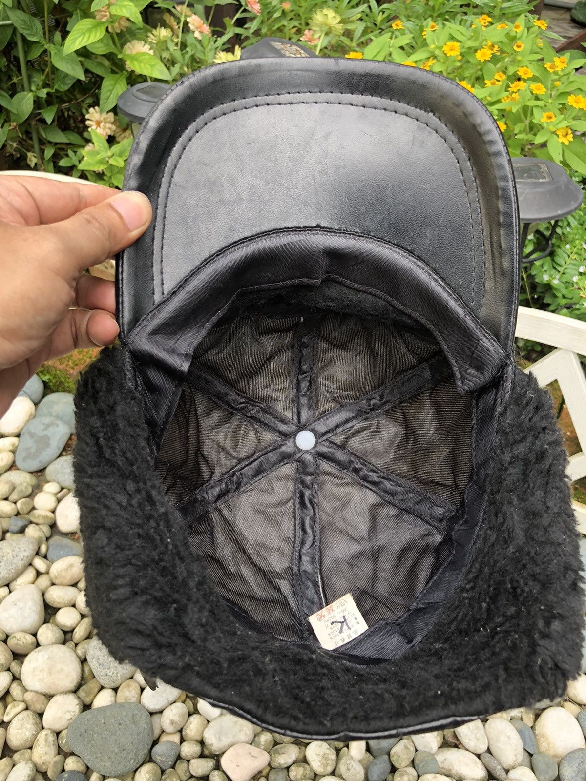 Japanese Brand AUTHENTIC FUR TRIM WINTER TRAPPER HAT WITH EAR WARMER FLAPS Size ONE SIZE - 9 Thumbnail