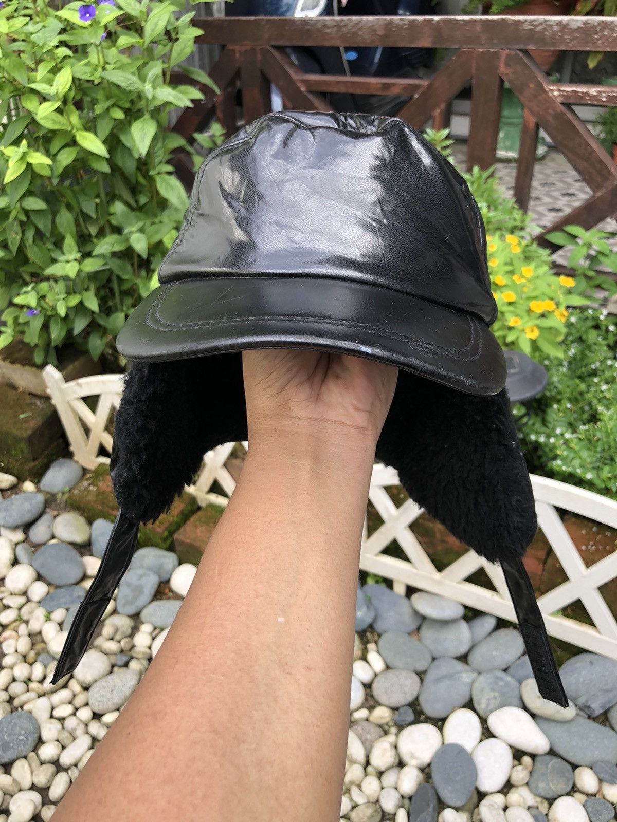 Japanese Brand AUTHENTIC FUR TRIM WINTER TRAPPER HAT WITH EAR WARMER FLAPS Size ONE SIZE - 1 Thumbnail
