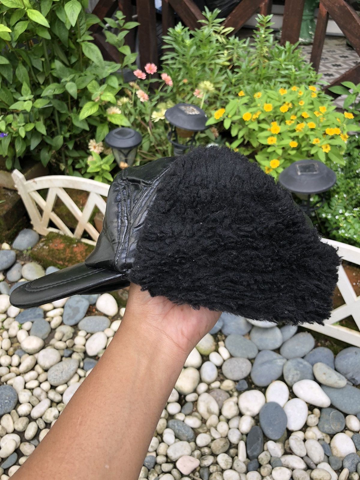 Japanese Brand AUTHENTIC FUR TRIM WINTER TRAPPER HAT WITH EAR WARMER FLAPS Size ONE SIZE - 5 Thumbnail