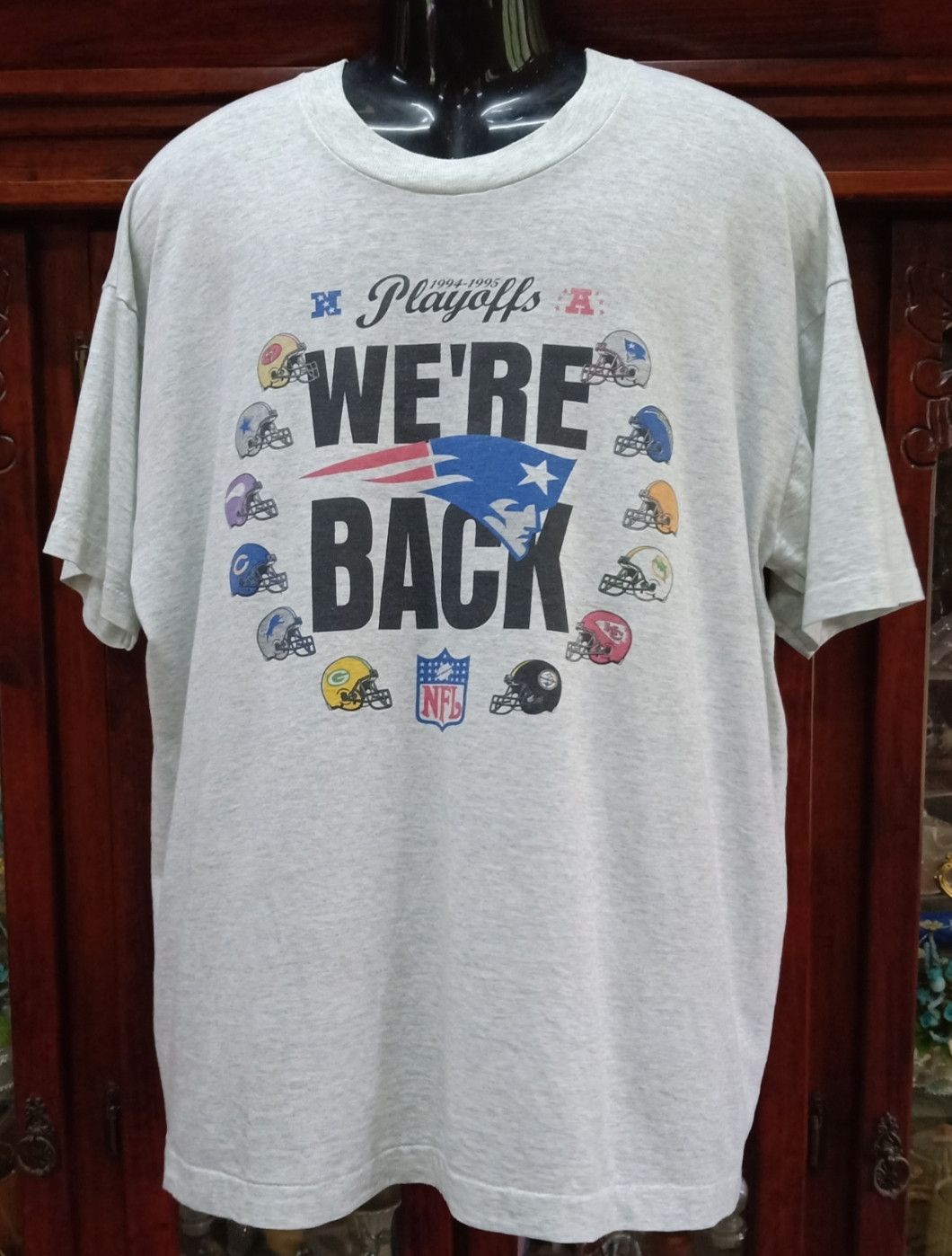 Vintage NFL 1994/95 Playoffs We're Back T-shirt