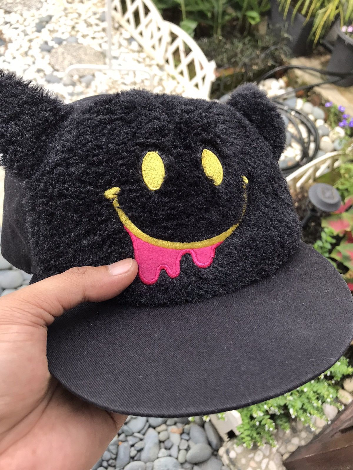 Japanese Brand 💥 SMILEY WITH EAR CAP HAT Size ONE SIZE - 3 Thumbnail