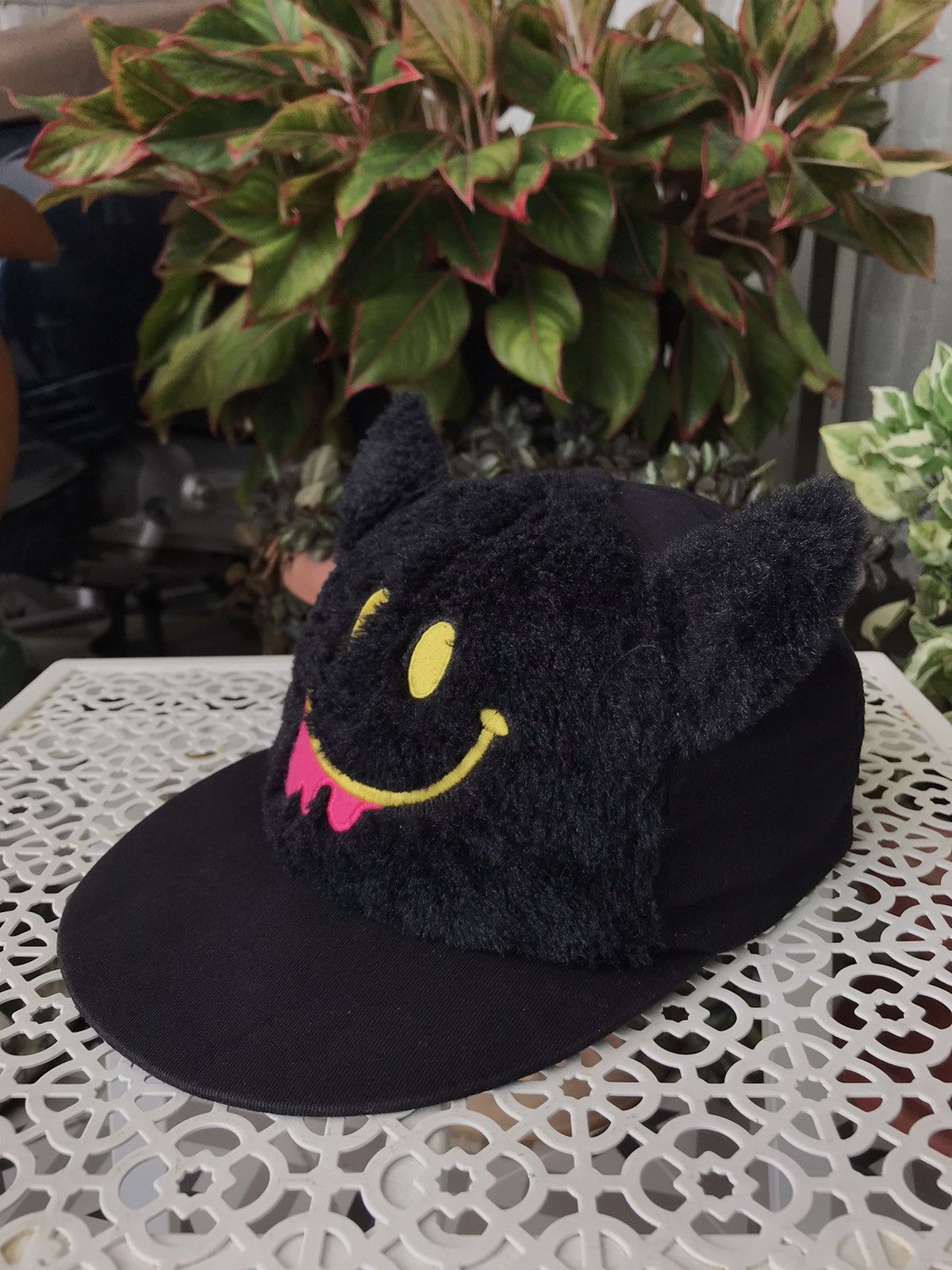 Japanese Brand 💥 SMILEY WITH EAR CAP HAT Size ONE SIZE - 5 Thumbnail