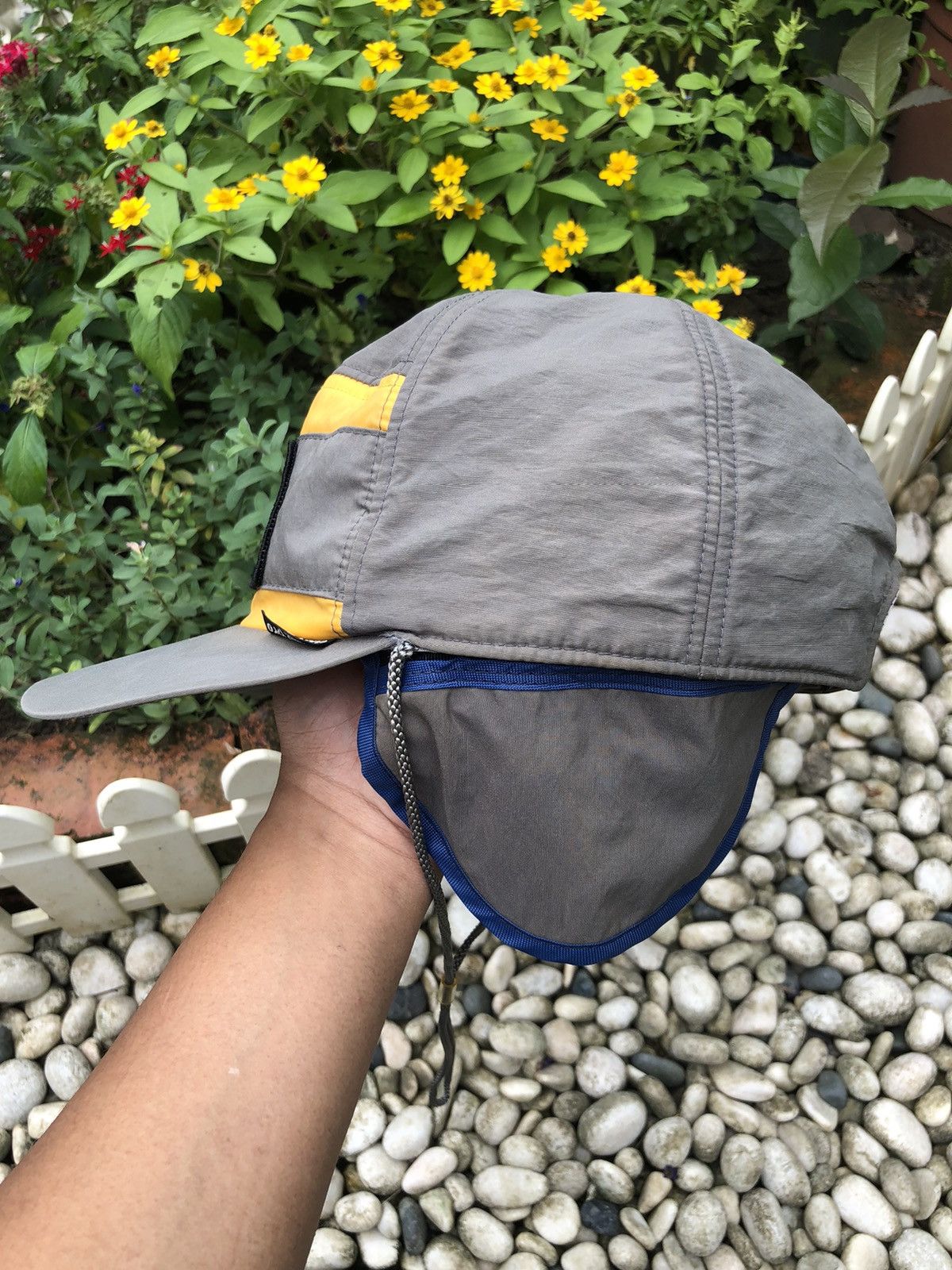 Japanese Brand VTG BEST POWER SASAKI FISHING HAT W/ EAR WARMER FLAPS Size ONE SIZE - 2 Thumbnail