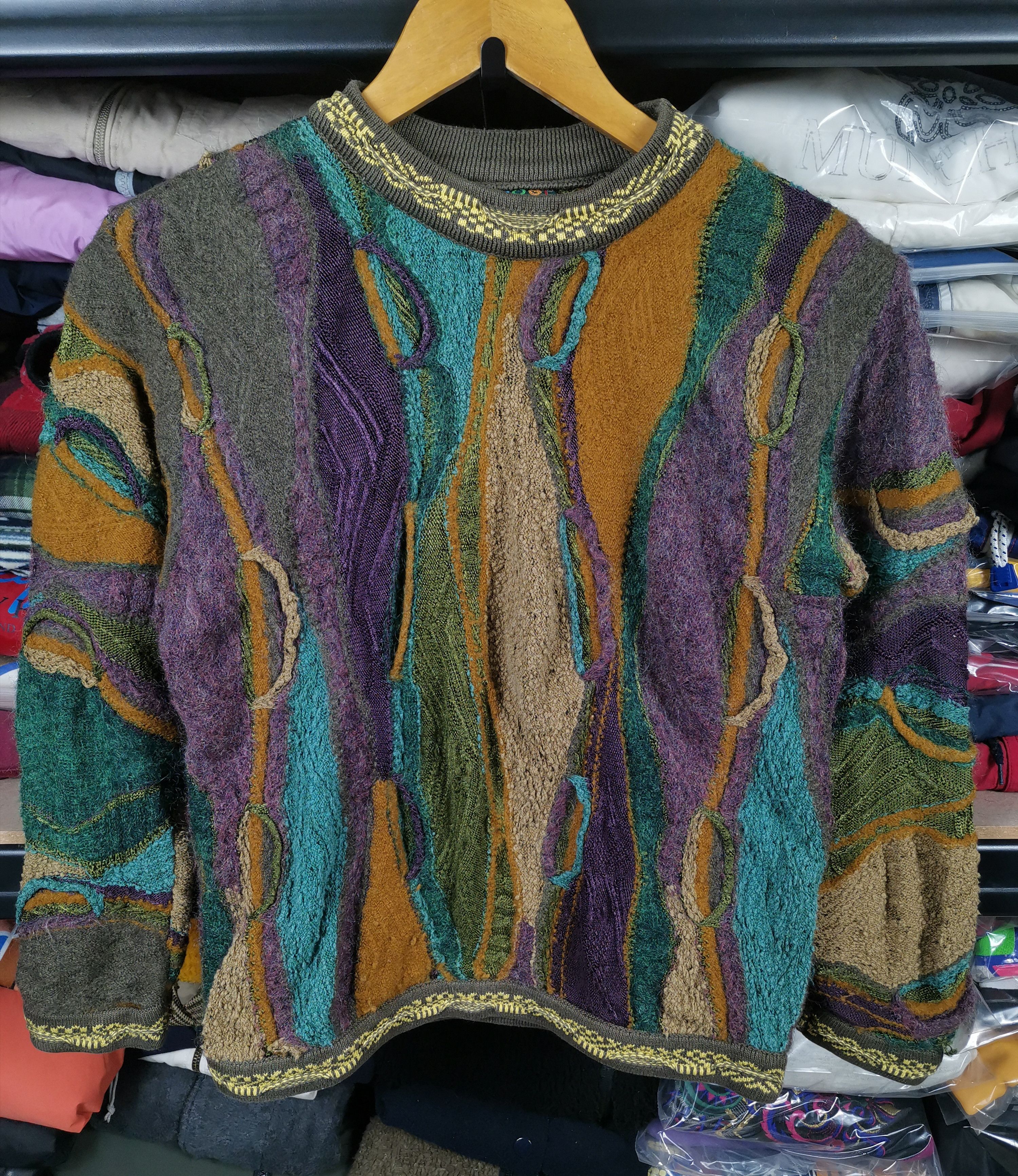 Coogi Vintage Coogi Wool Knit Sweater Crewneck For Kids Size US XS / EU 42 / 0 - 1 Thumbnail