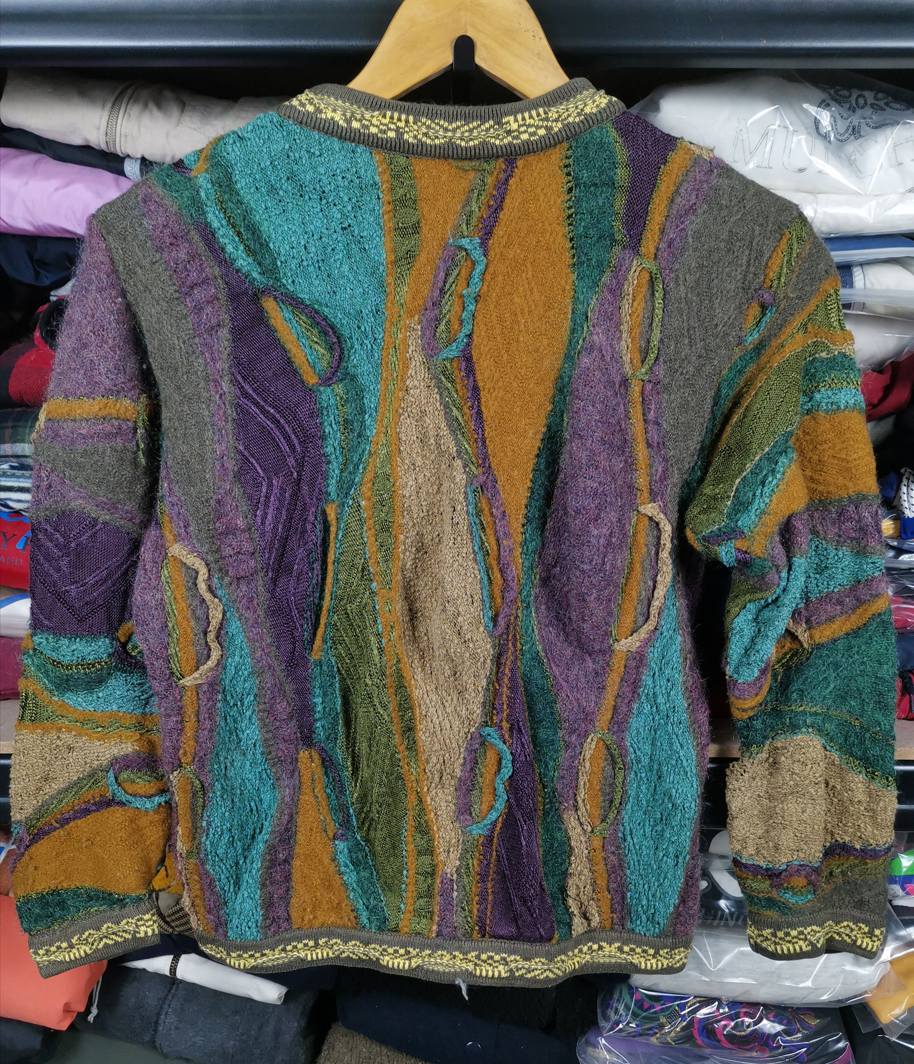 Coogi Vintage Coogi Wool Knit Sweater Crewneck For Kids Size US XS / EU 42 / 0 - 2 Thumbnail