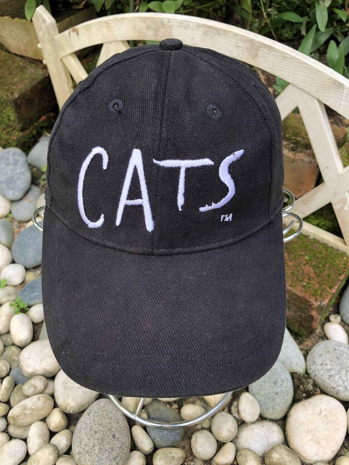Band Tees × Vintage AUTHENTIC VINTAGE EMBROIDERY CATS 1981 CAP HAT Size ONE SIZE - 2 Thumbnail