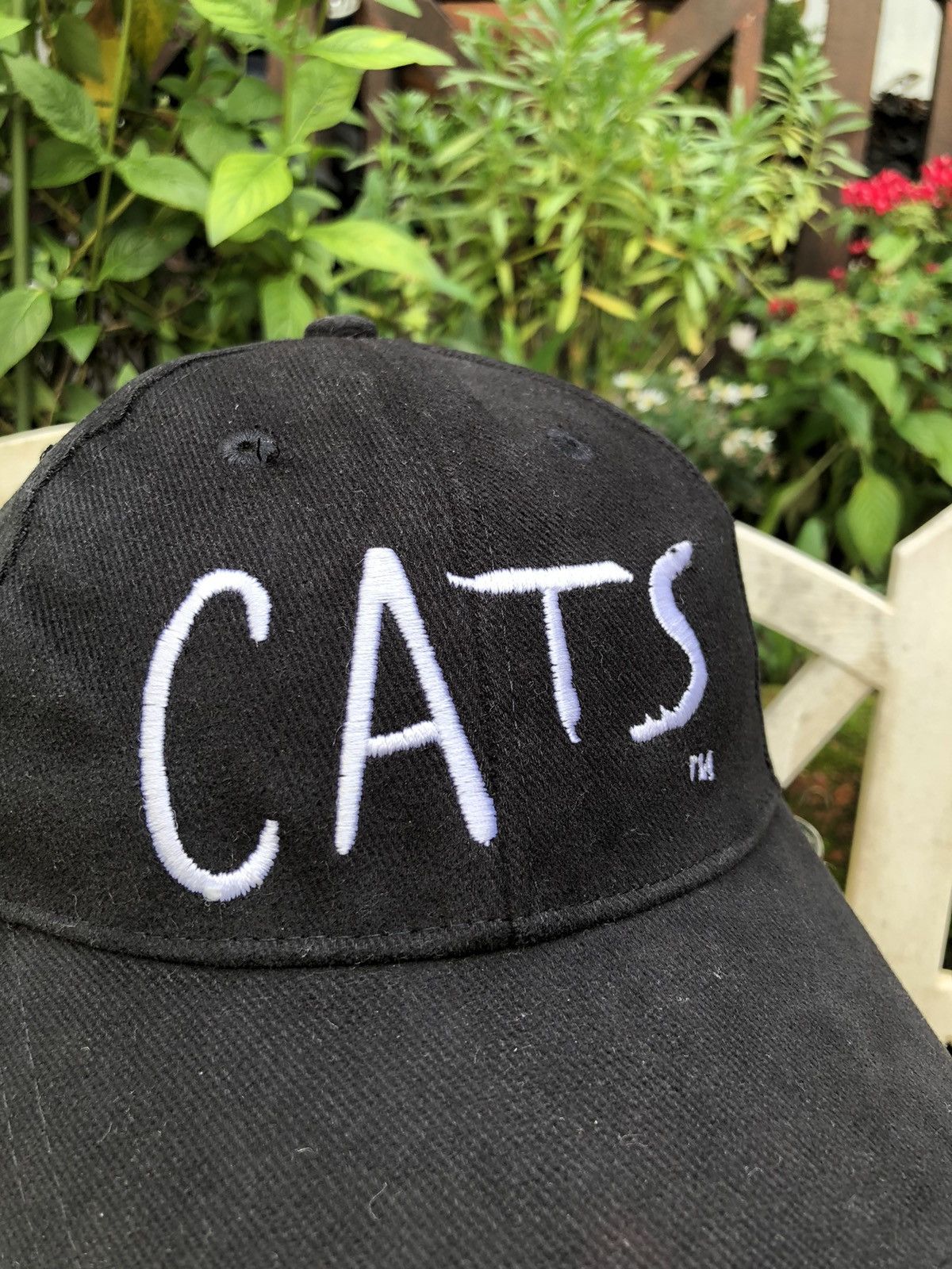 Band Tees × Vintage AUTHENTIC VINTAGE EMBROIDERY CATS 1981 CAP HAT Size ONE SIZE - 3 Thumbnail