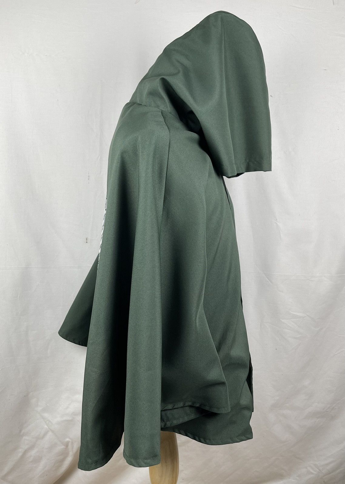 Japanese Brand × Universal Studios attack on titan poncho capes cloak tg1 Size US L / EU 52-54 / 3 - 3 Thumbnail