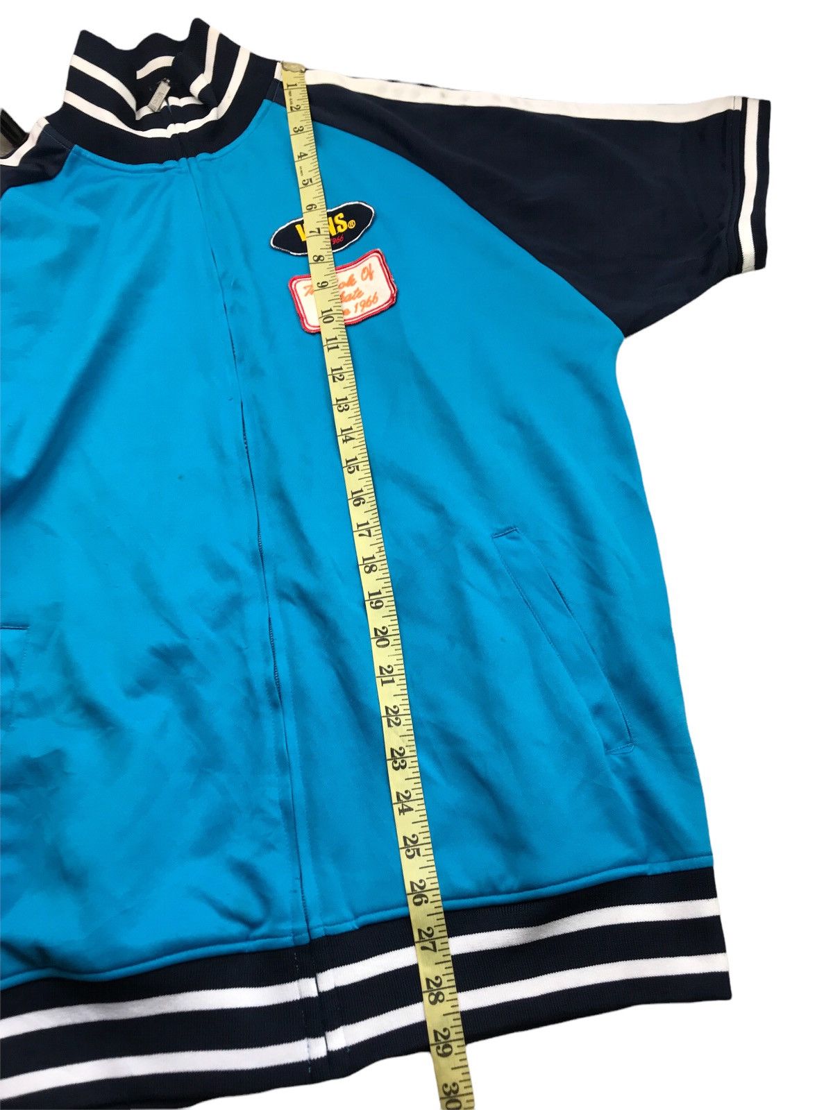 Vans × Vintage 🔥VINTAGE VANS SKATEBOARD SHORT SLEEVE ZIPPER JACKET Size US XL / EU 56 / 4 - 9 Thumbnail
