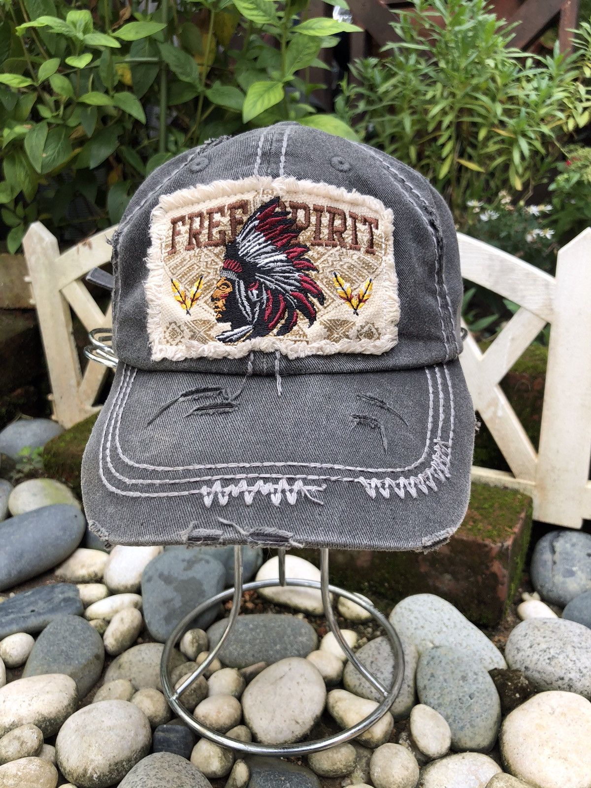 Japanese Brand VINTAGE EMBROIDERY APACHES FREE SPIRIT CAP HAT Size ONE SIZE - 1 Thumbnail