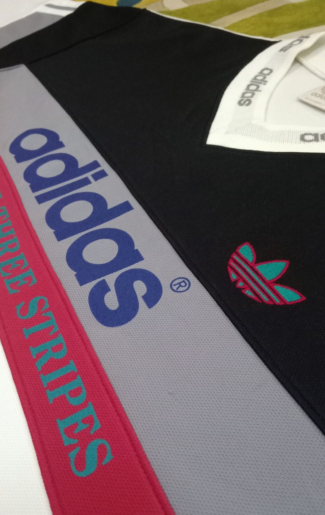 Adidas Vintage 90s Adidas With The Three Stripes Jersey Size US L / EU 52-54 / 3 - 8 Thumbnail