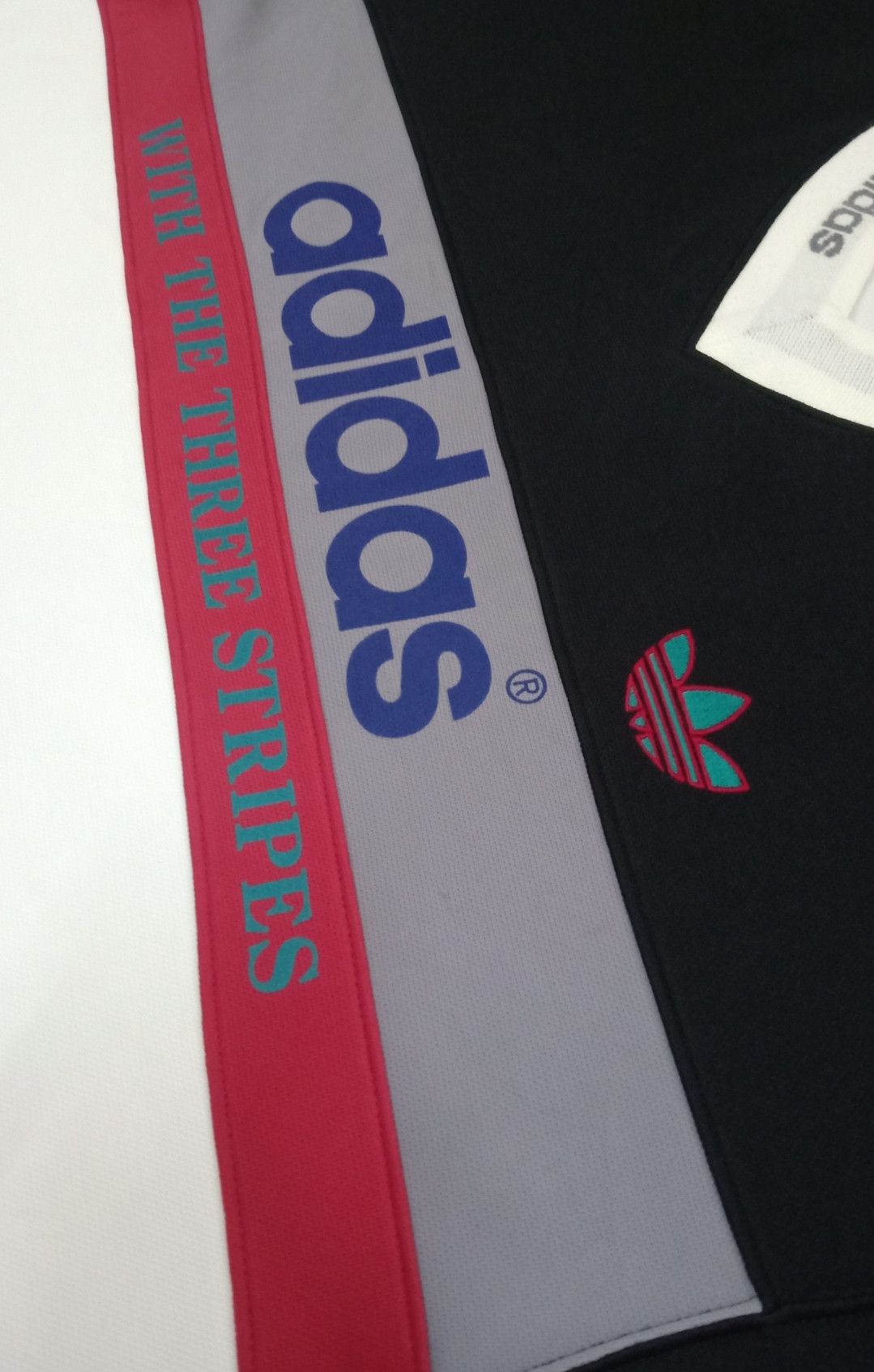 Adidas Vintage 90s Adidas With The Three Stripes Jersey Size US L / EU 52-54 / 3 - 12 Thumbnail