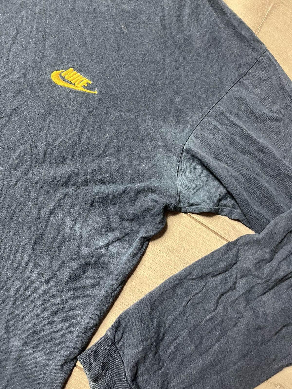Nike Vintage Nike long sleeve size Medium y2k Size US M / EU 48-50 / 2 - 5 Thumbnail