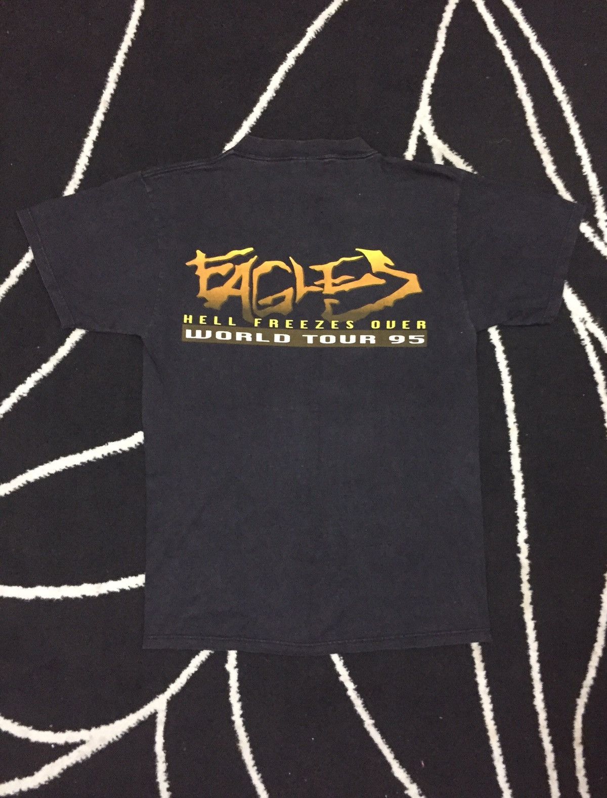 Band Tees 🔥Last Drop🔥Vintage Eagles ‘94 Tour Giant Tees Size US L / EU 52-54 / 3 - 5 Thumbnail