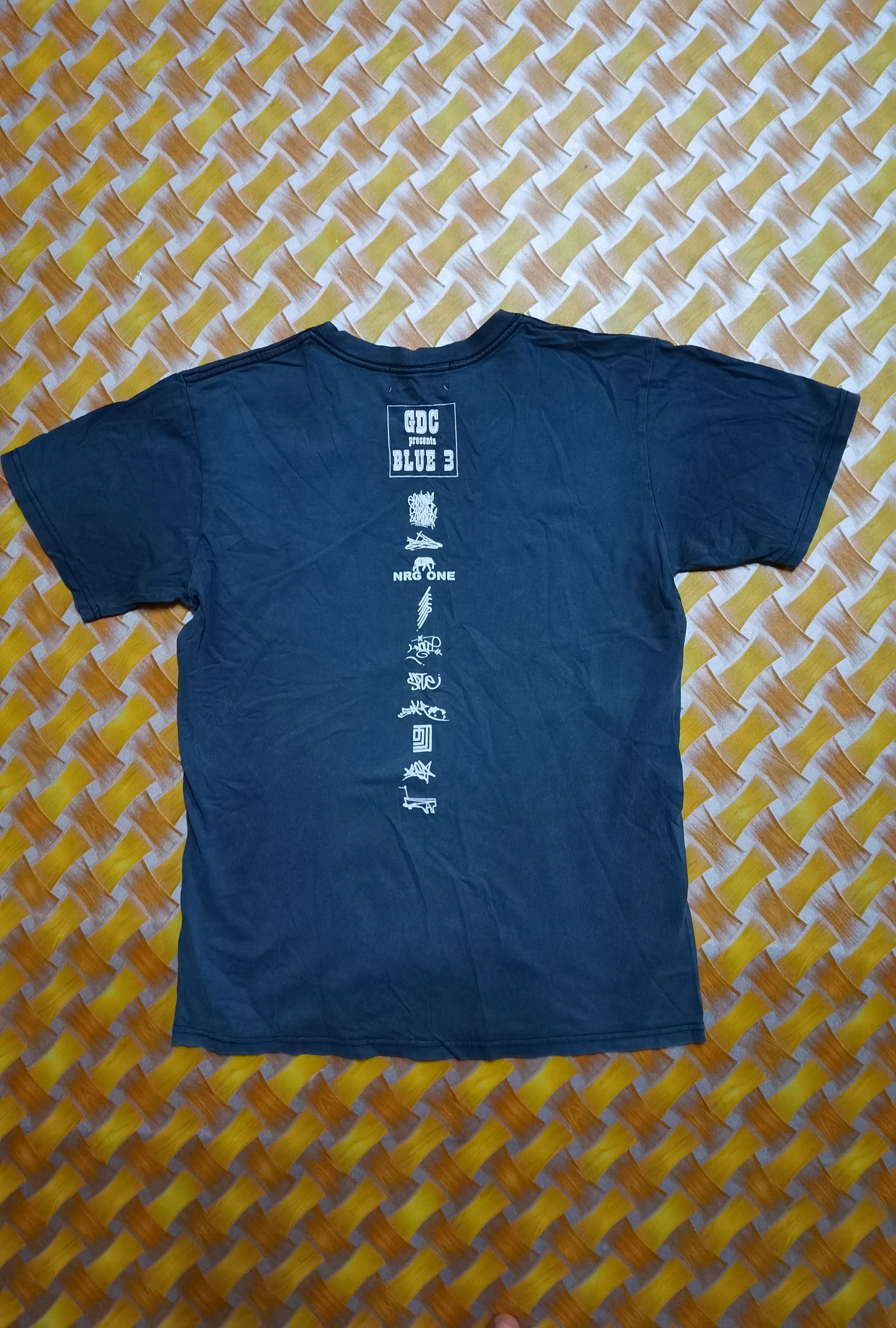Japanese Brand GDC Tokyo present Blue 3 T-shirt Size US M / EU 48-50 / 2 - 7 Thumbnail