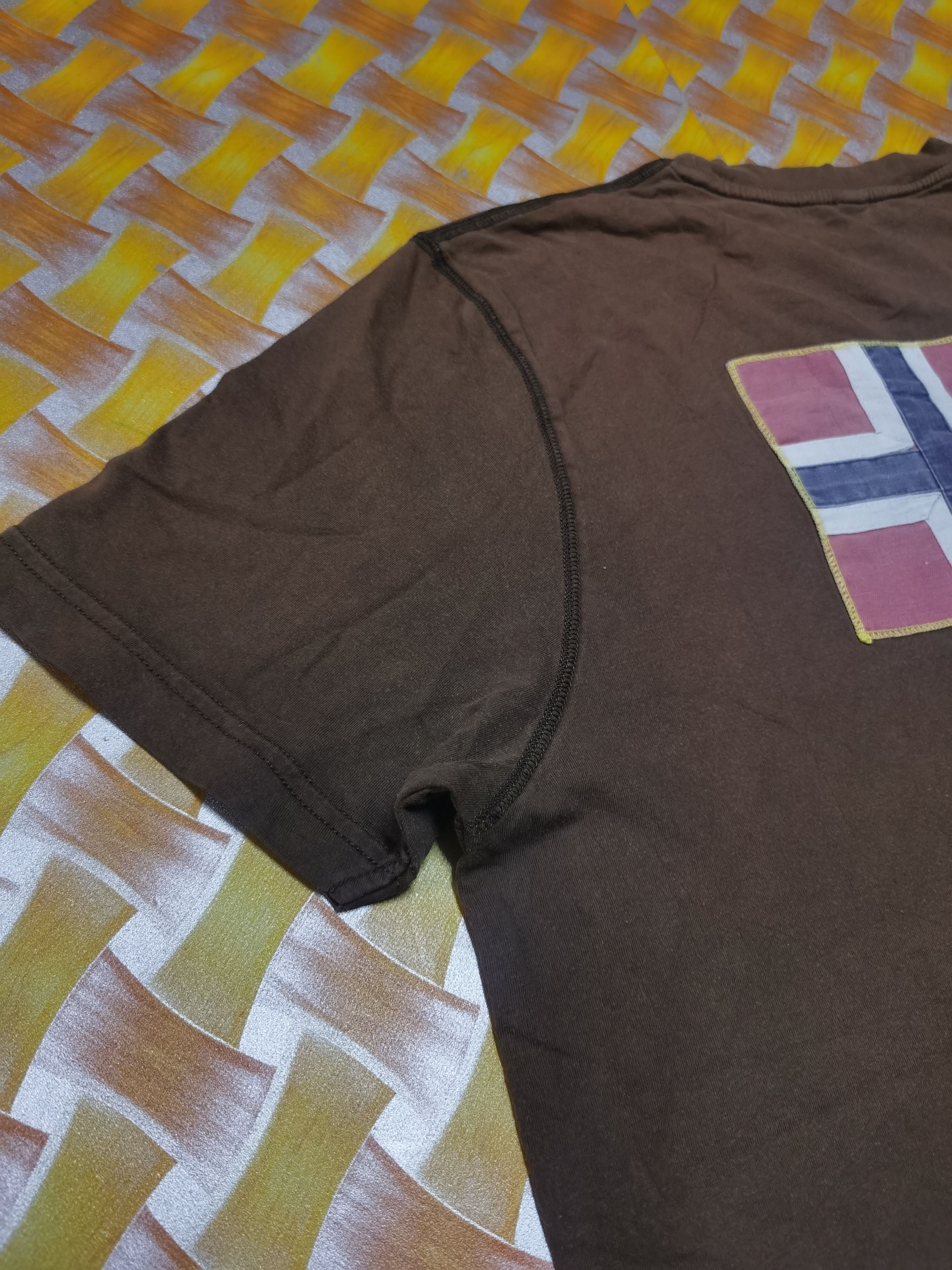 Napapijri Vintage Embroidered Napapijri Logo T-shirt Size US L / EU 52-54 / 3 - 11 Thumbnail