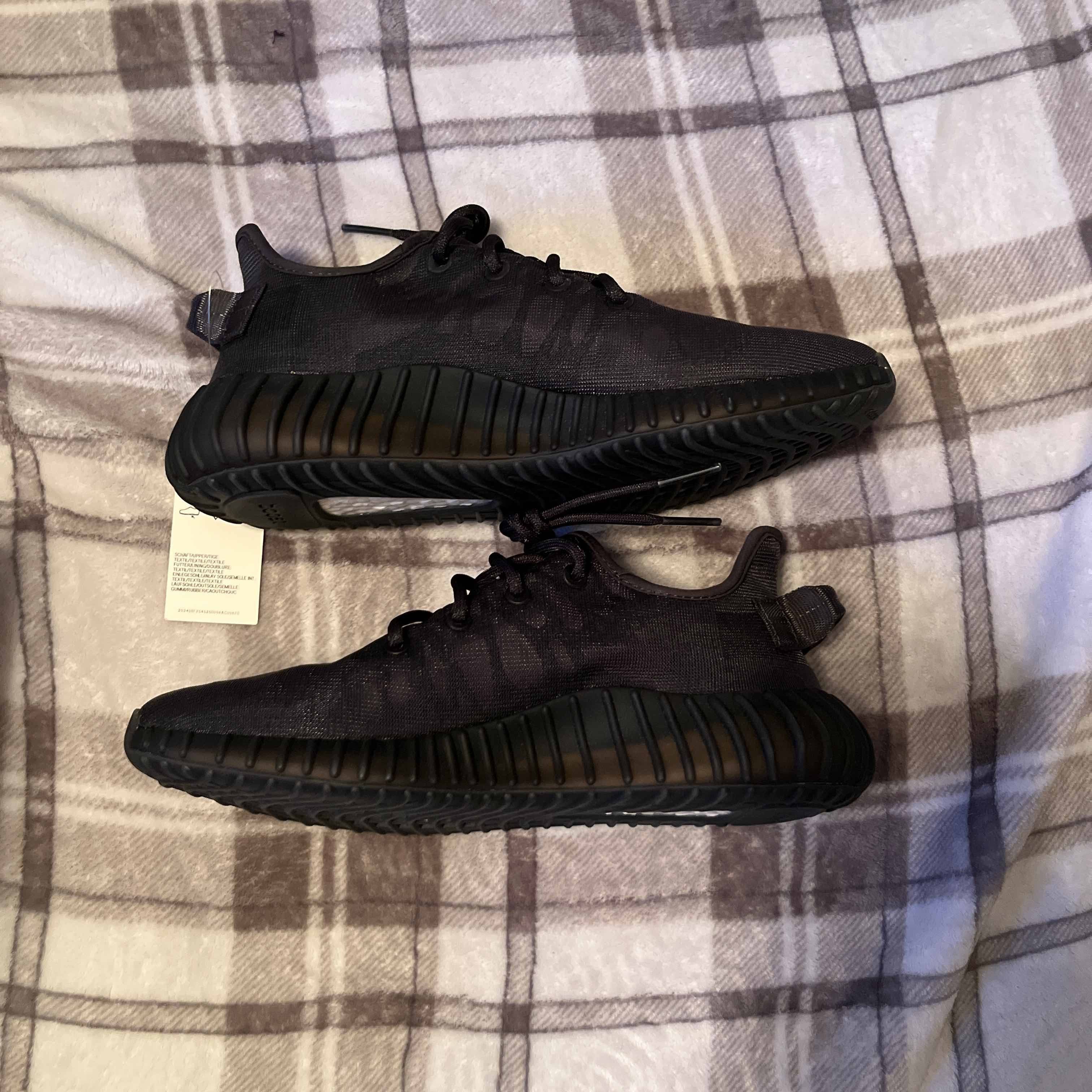 Cheapest hot sale yeezy v2