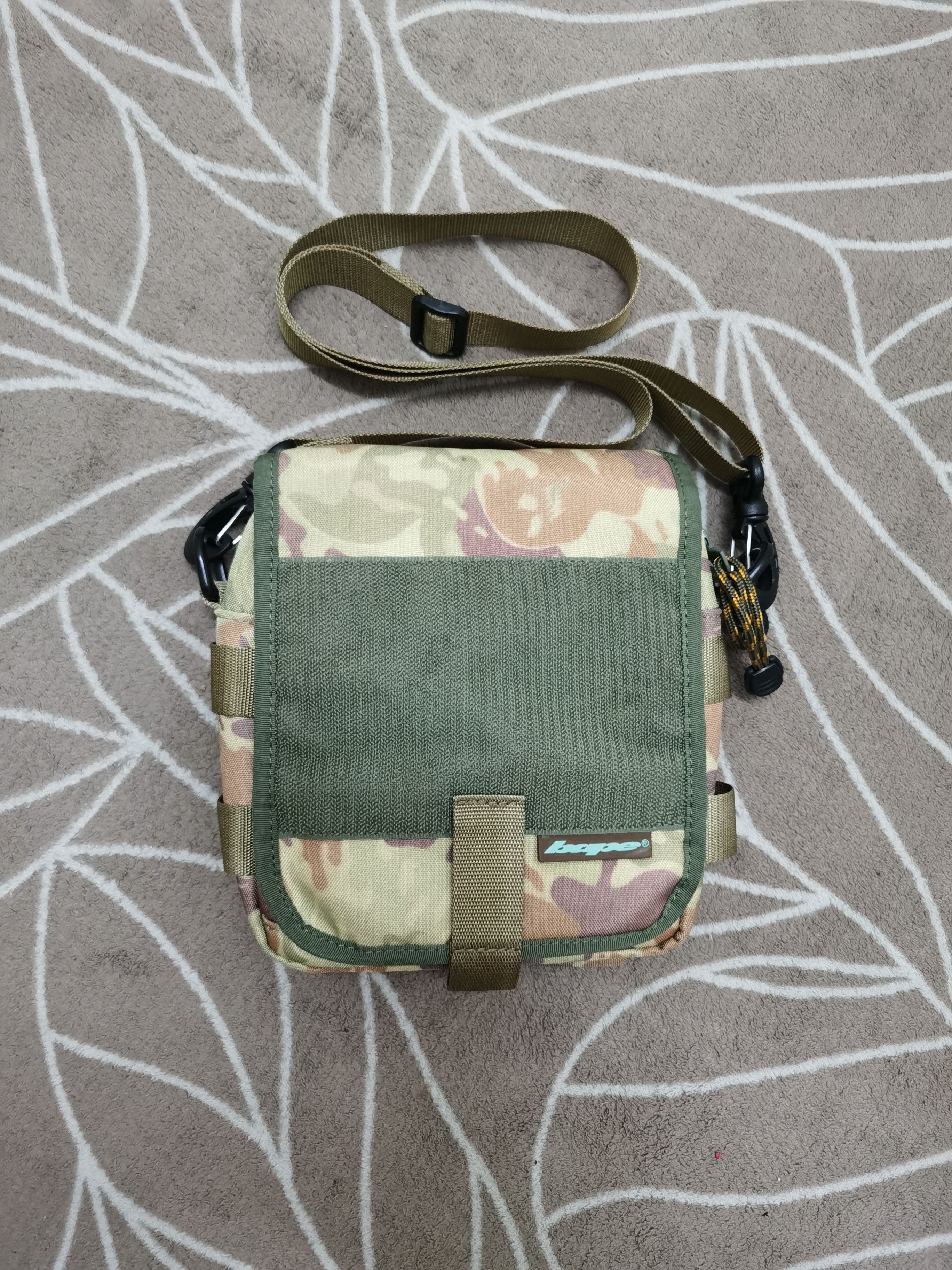 Bape Bape Ghost Camo Sling Bag Size ONE SIZE - 2 Thumbnail