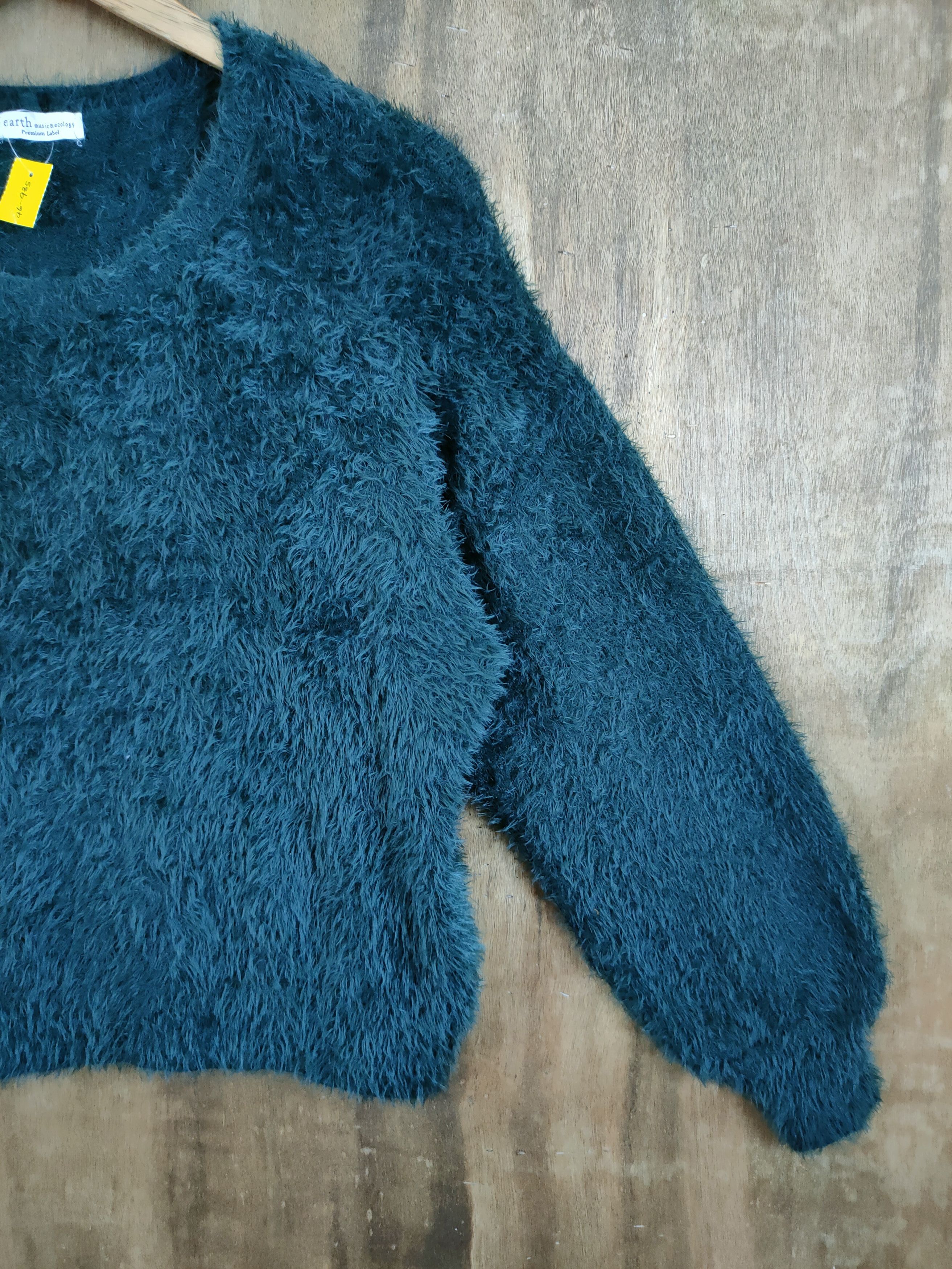 Hypebeast × Japanese Brand Japan shag shaggy soft fur mohair green knitted #46-935 Size S / US 4 / IT 40 - 3 Thumbnail