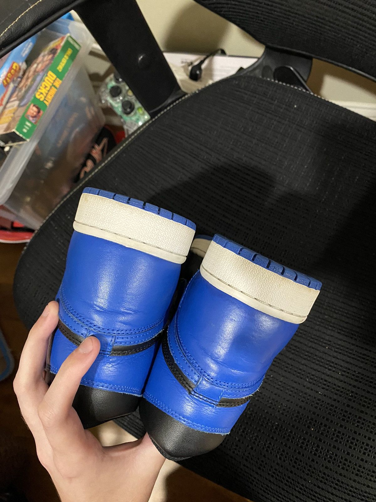 Jordan Brand × Nike Air Jordan 1 Retro High OG Royal 2017 Size 9.5 Size US 9.5 / EU 42-43 - 8 Thumbnail